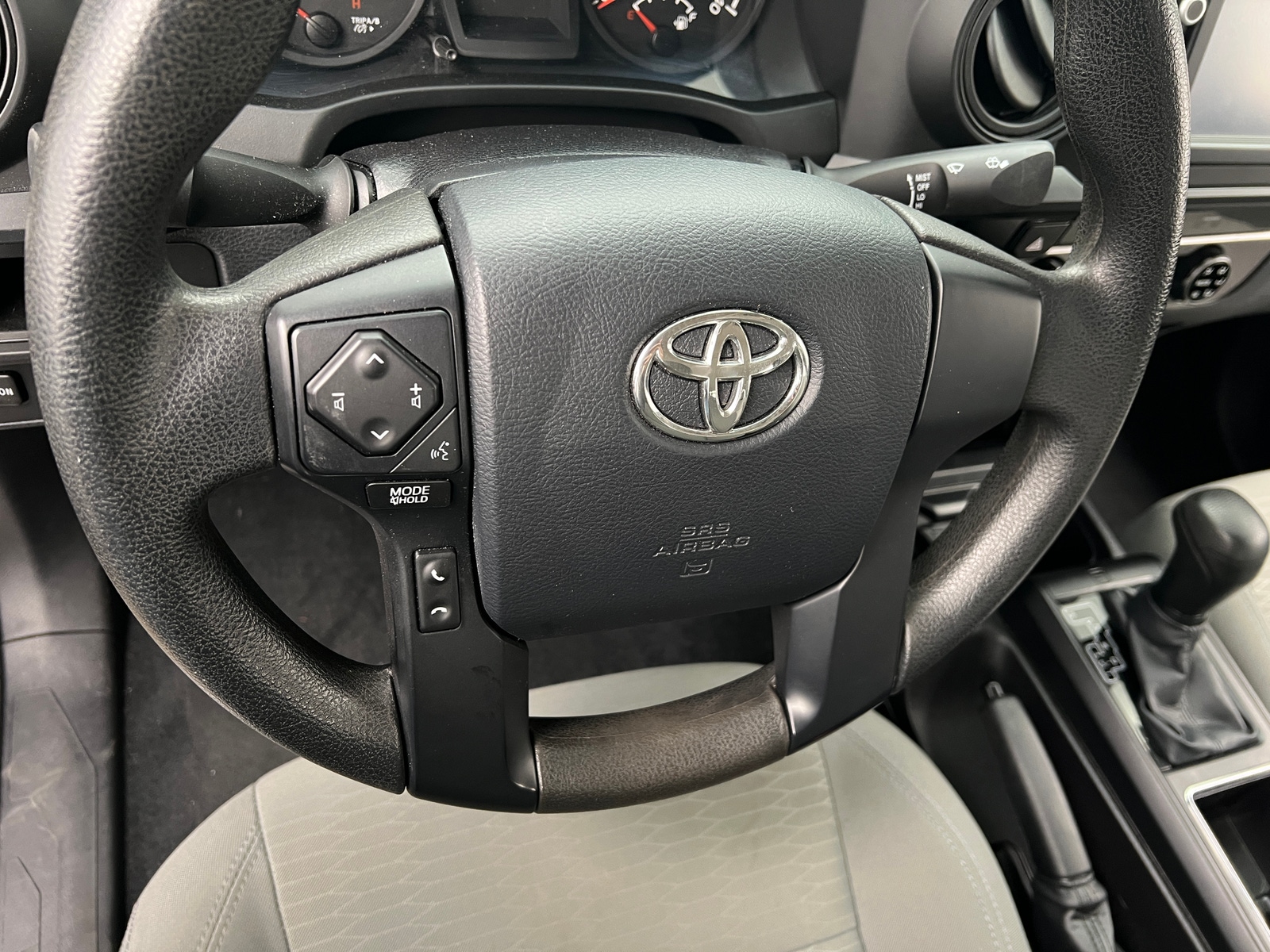 Thumbnail: 2016 Toyota Tacoma - 5