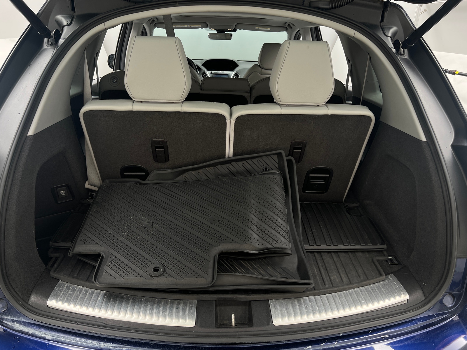 Thumbnail: 2019 Acura MDX - 6