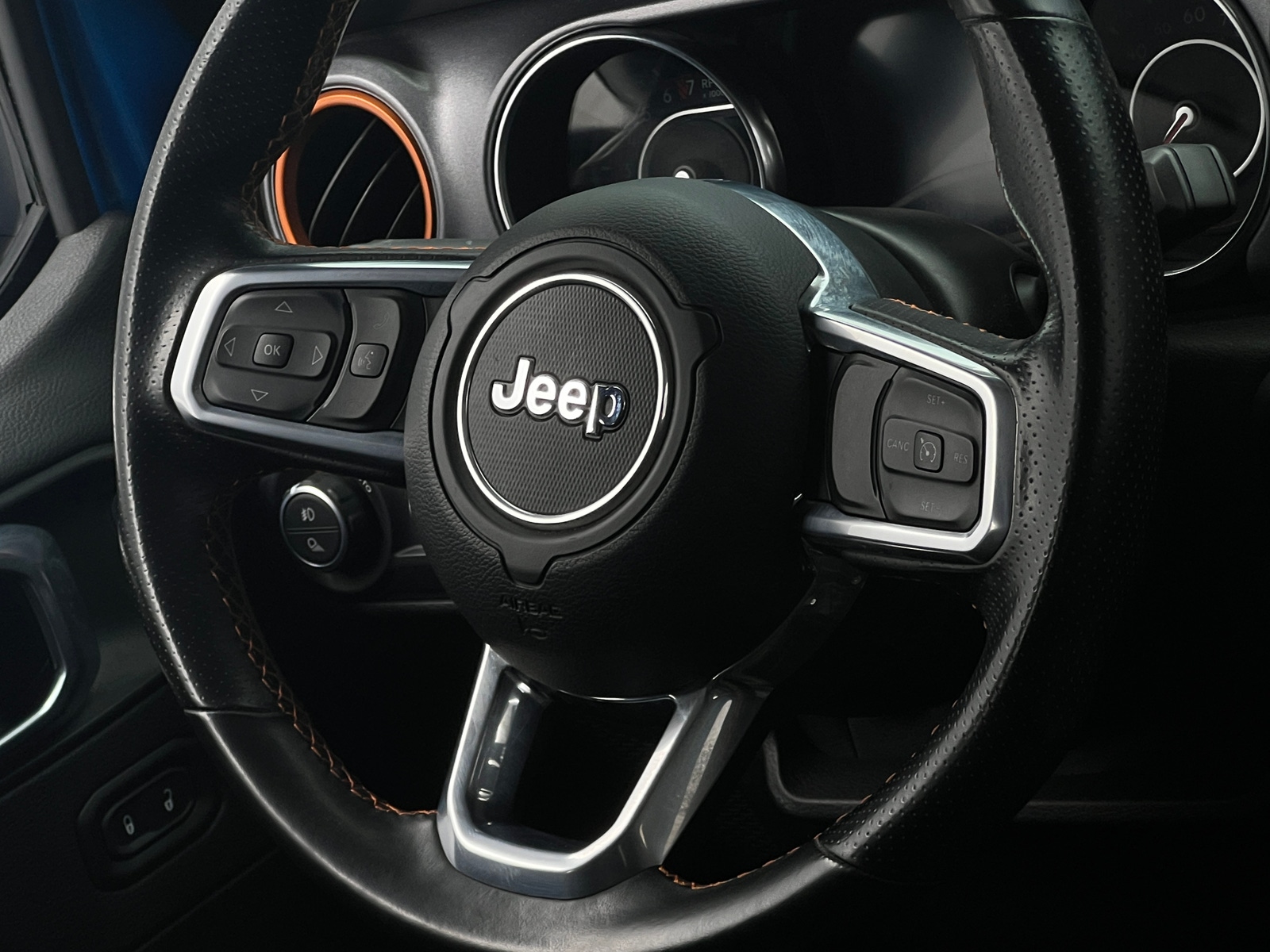 Thumbnail: 2021 Jeep Gladiator - 5