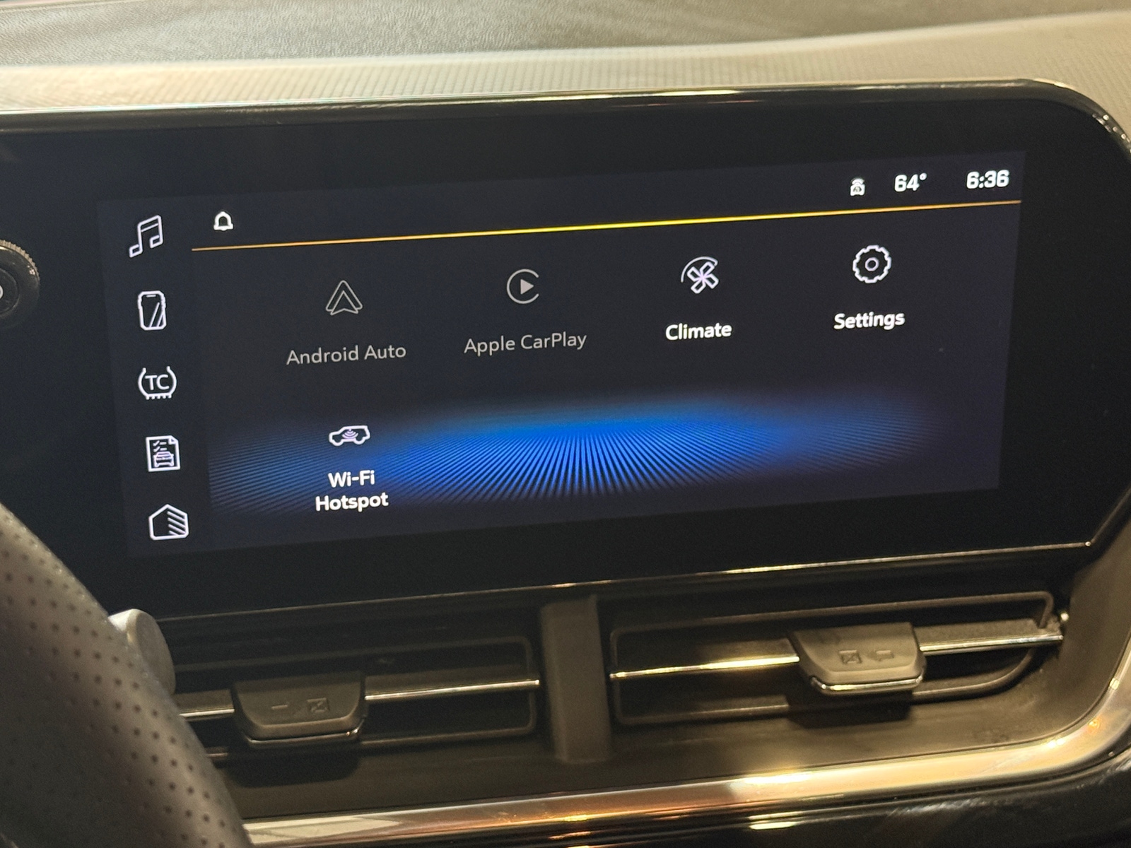 Thumbnail: 2024 Chevrolet Trax - 3