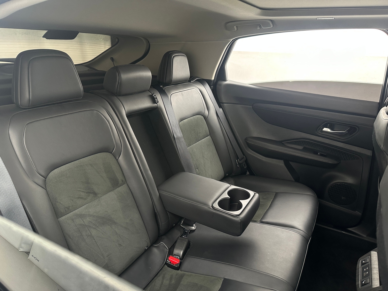 Thumbnail: 2023 Nissan Ariya - 5