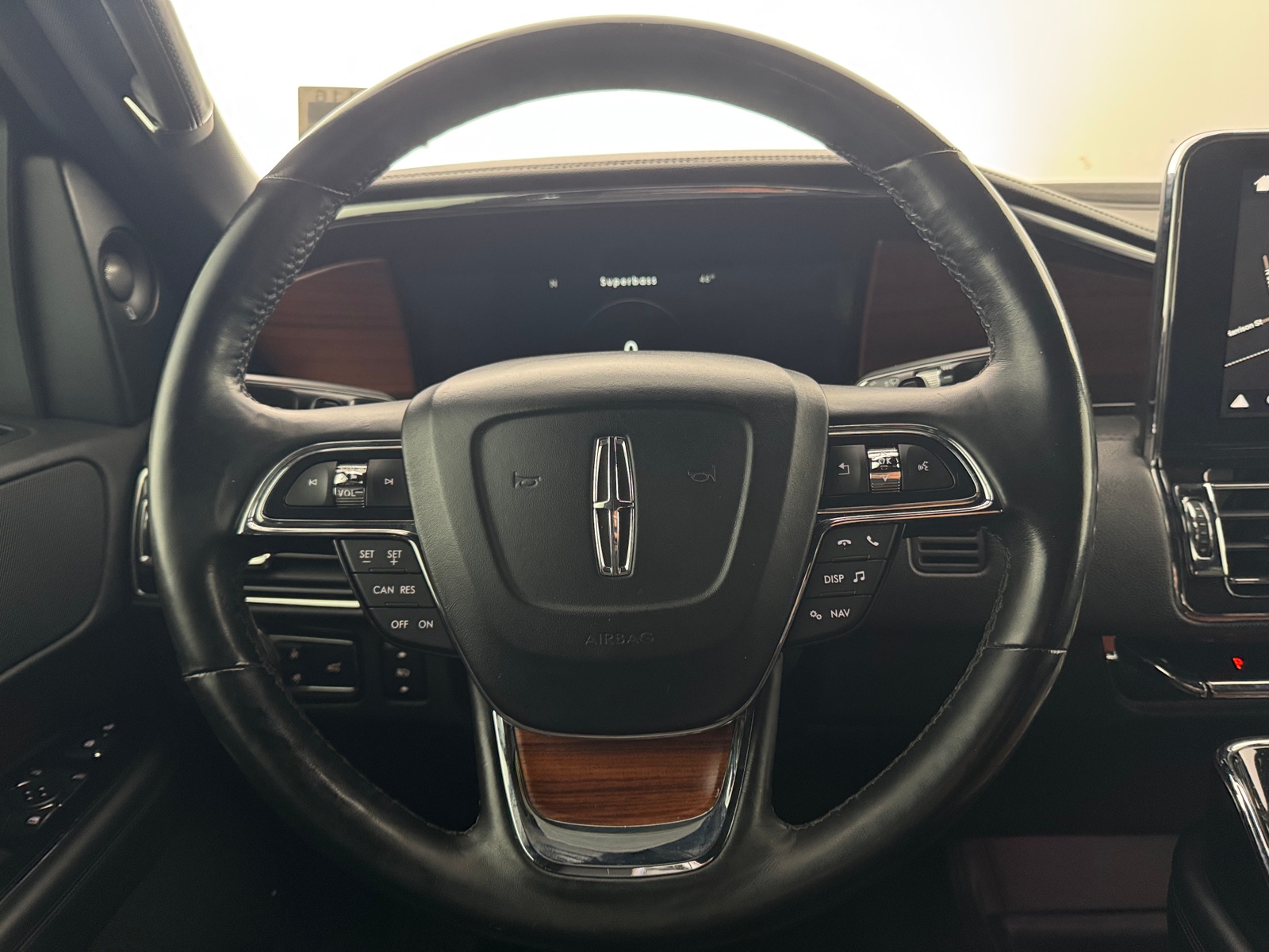 Thumbnail: 2018 Lincoln Navigator - 4