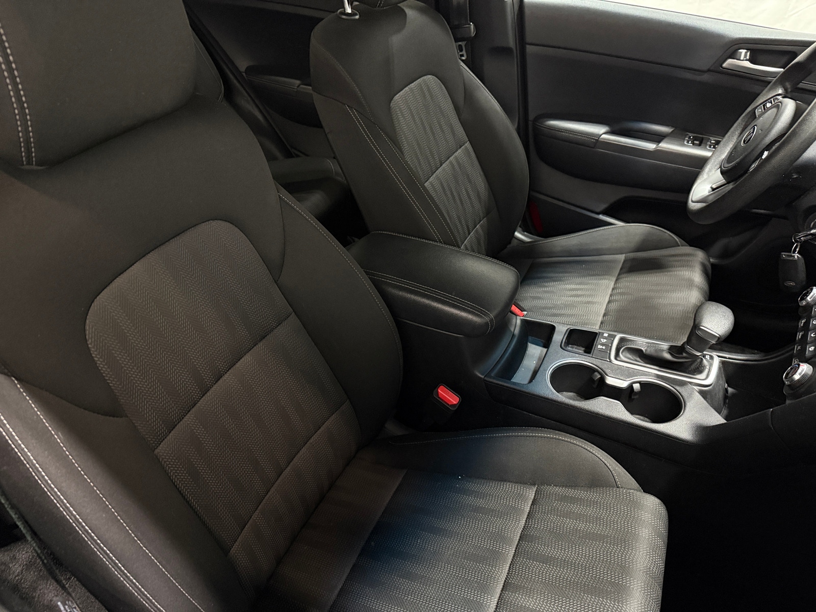 Thumbnail: 2020 Kia Sportage - 2