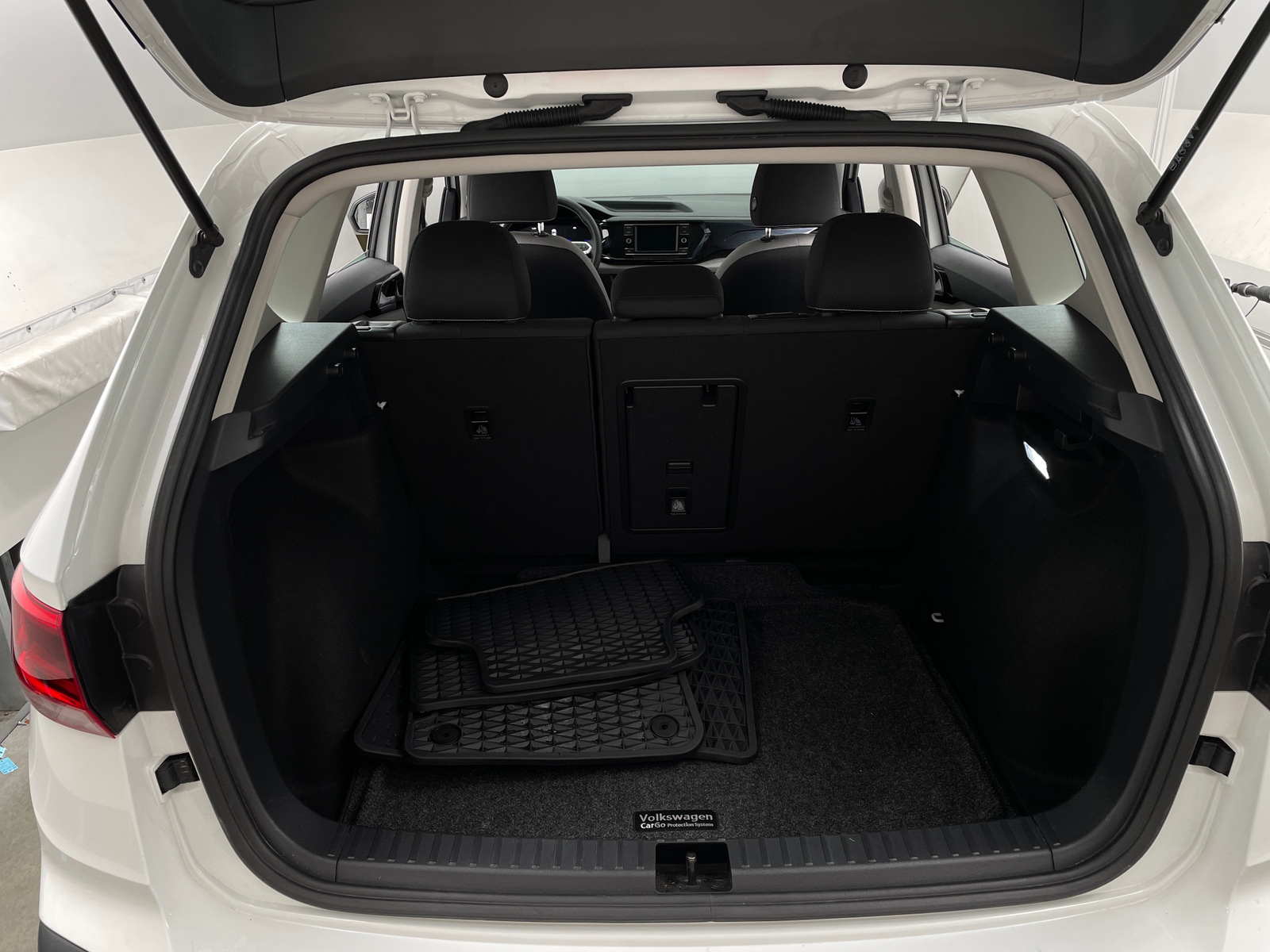 Thumbnail: 2024 Volkswagen Taos - 7