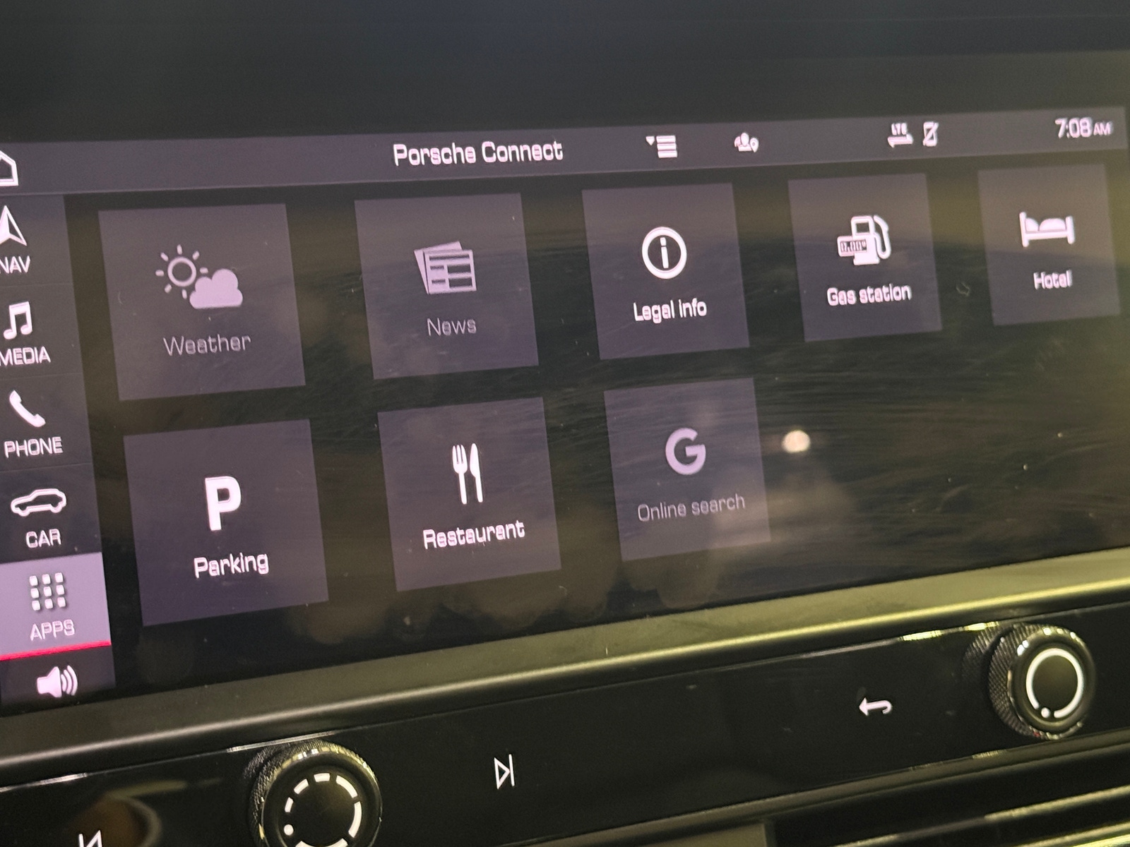 Thumbnail: 2023 Porsche Macan - 3