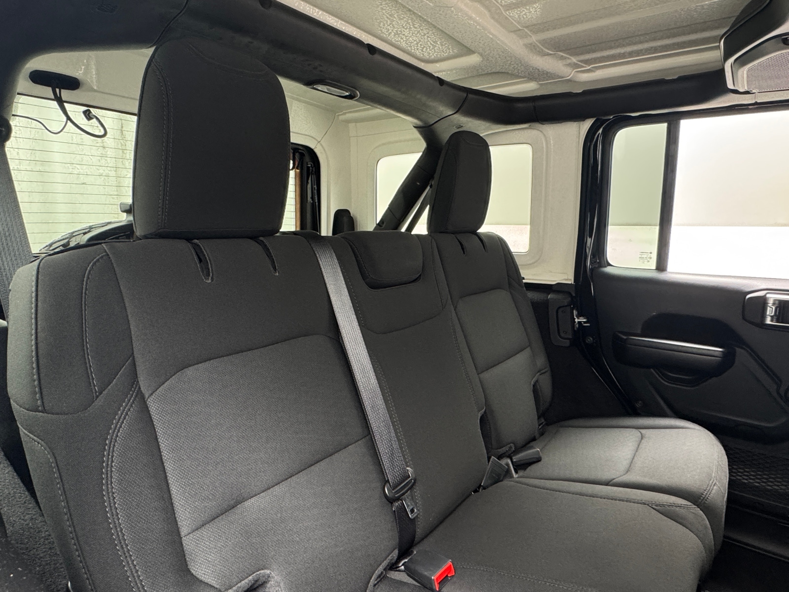 Thumbnail: 2021 Jeep Wrangler - 6