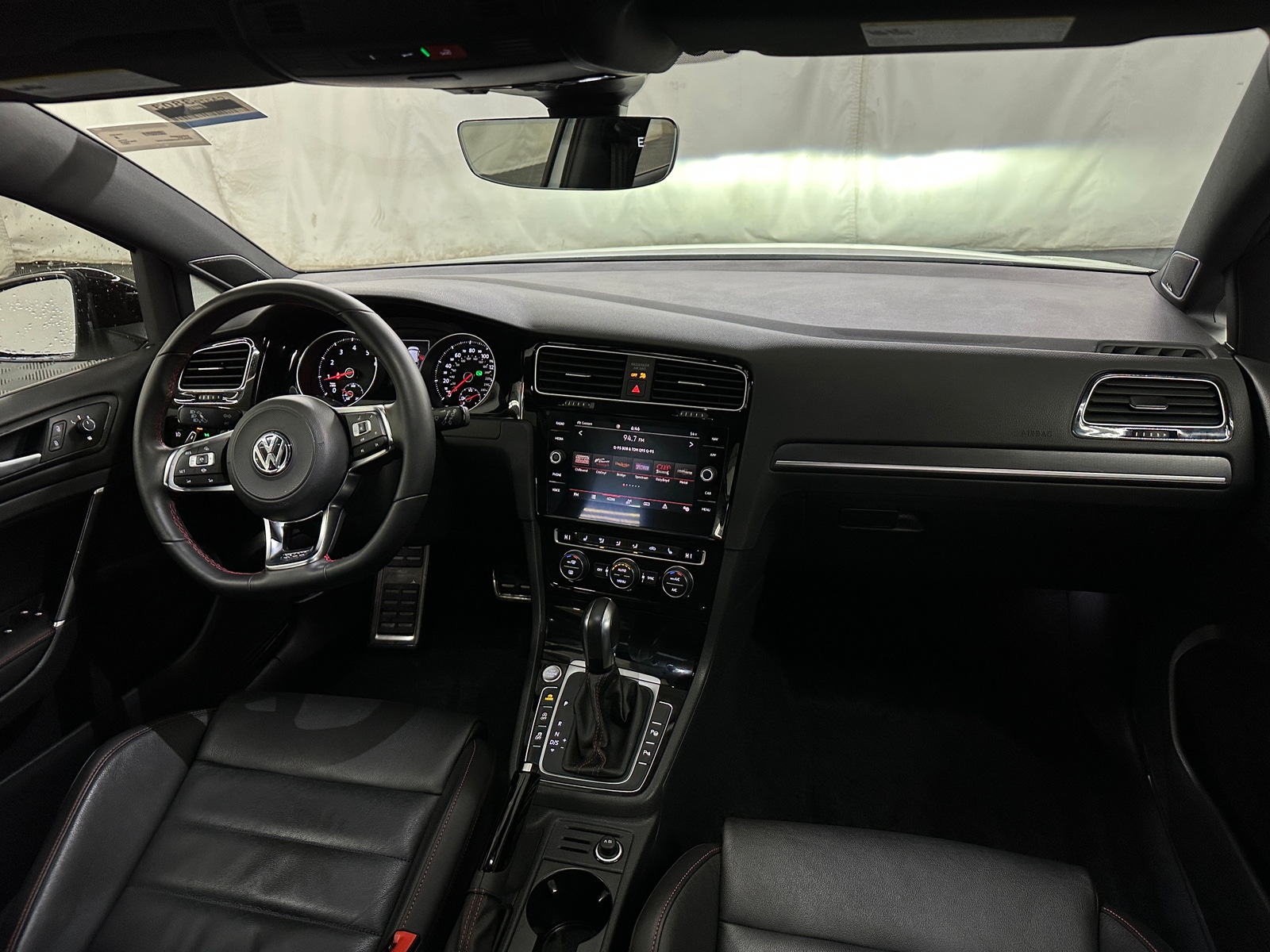 Thumbnail: 2021 Volkswagen Golf - 2