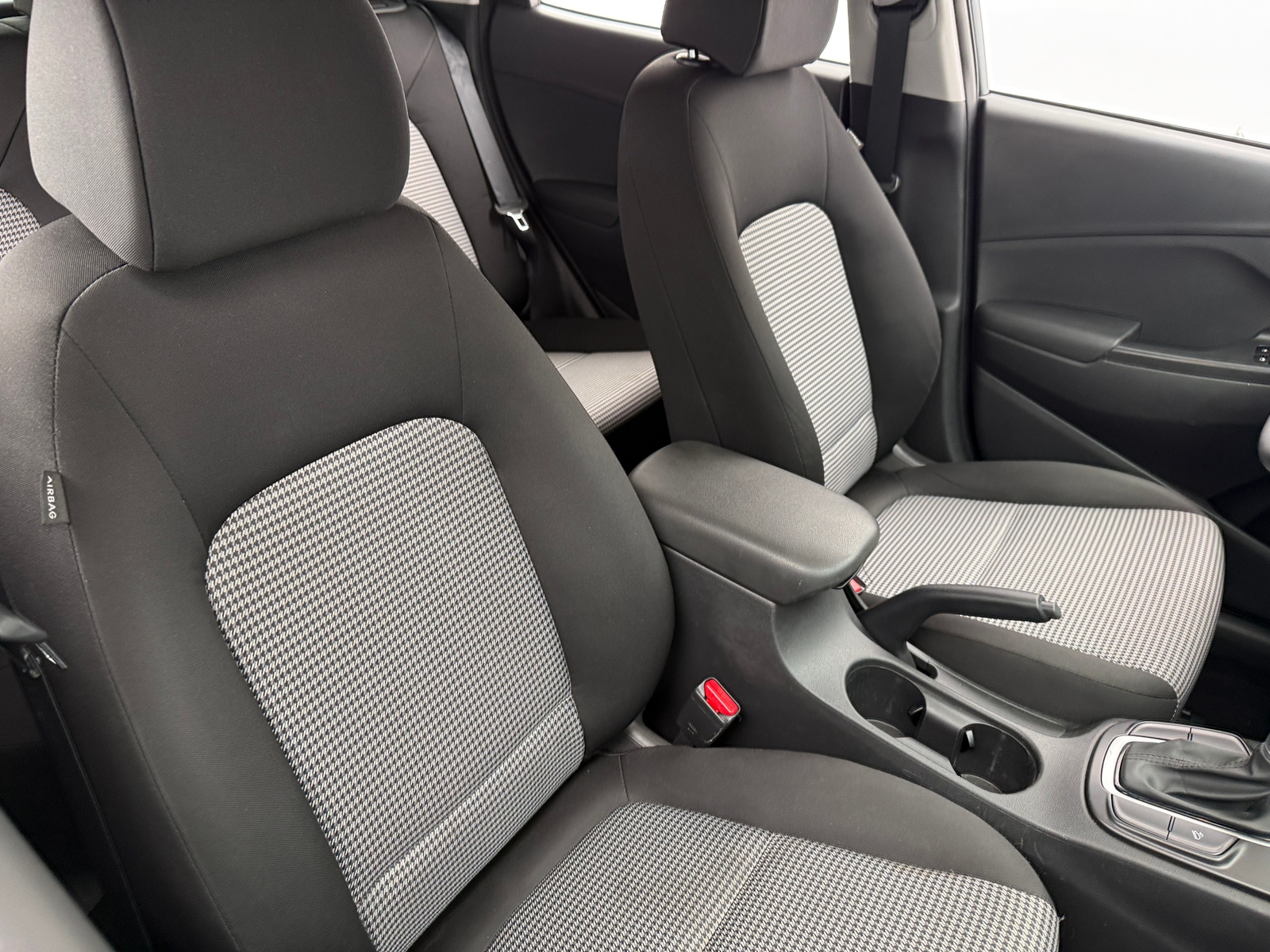 Thumbnail: 2020 Hyundai Kona - 2