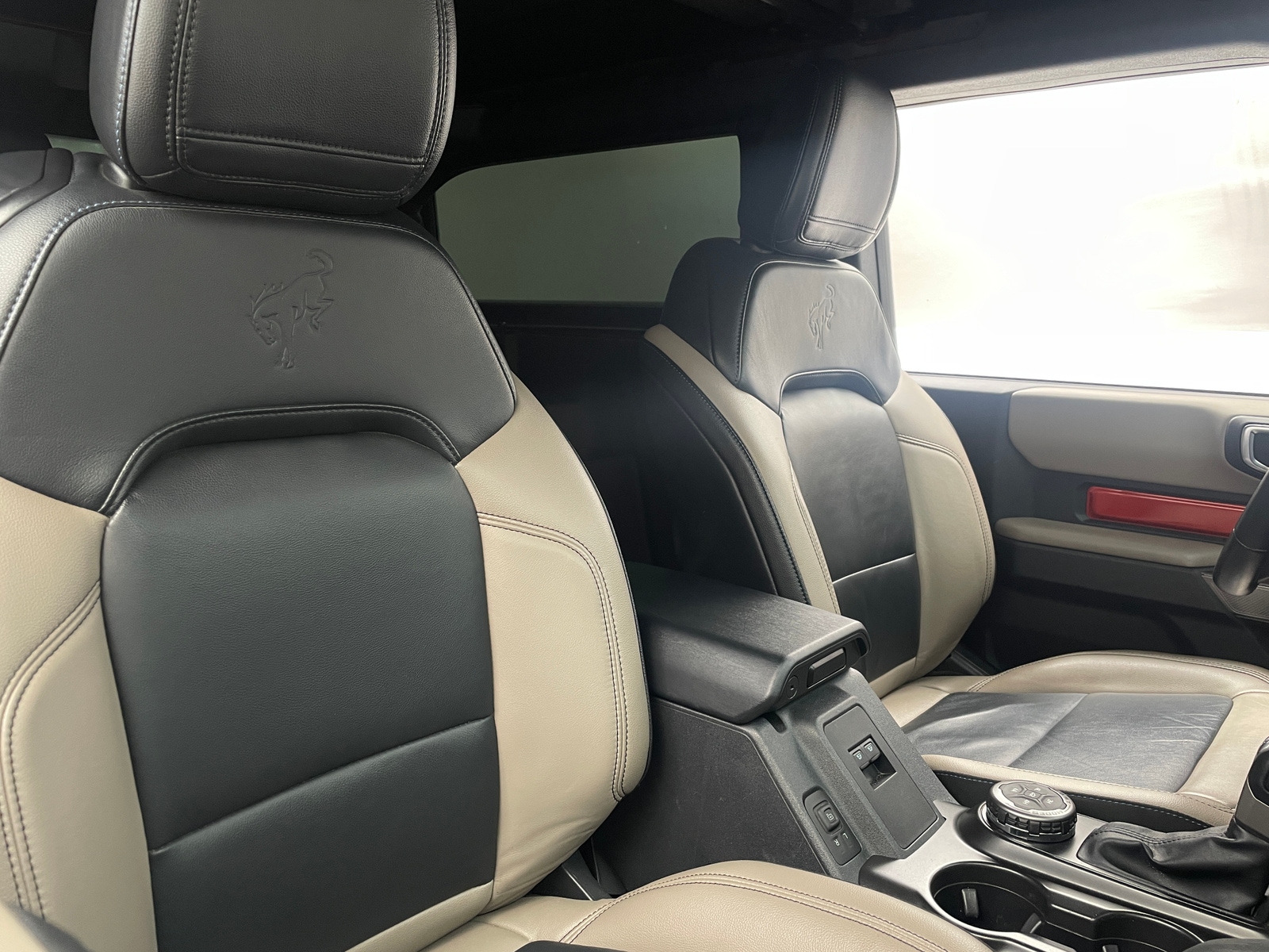 Thumbnail: 2022 Ford Bronco - 2