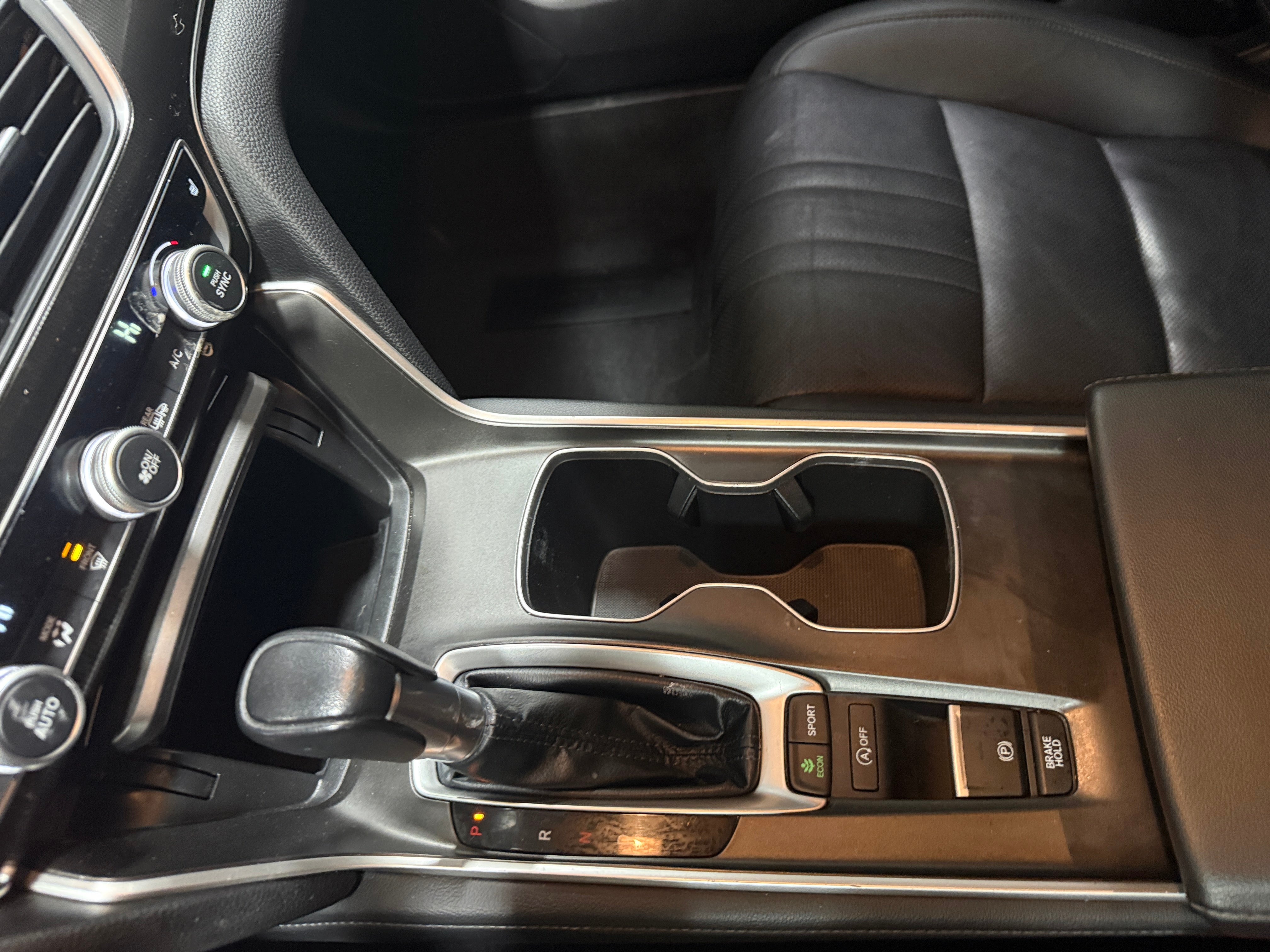 Used 2022 Honda Accord Sport SE with VIN 1HGCV1F49NA086409 for sale in Northfield, Minnesota