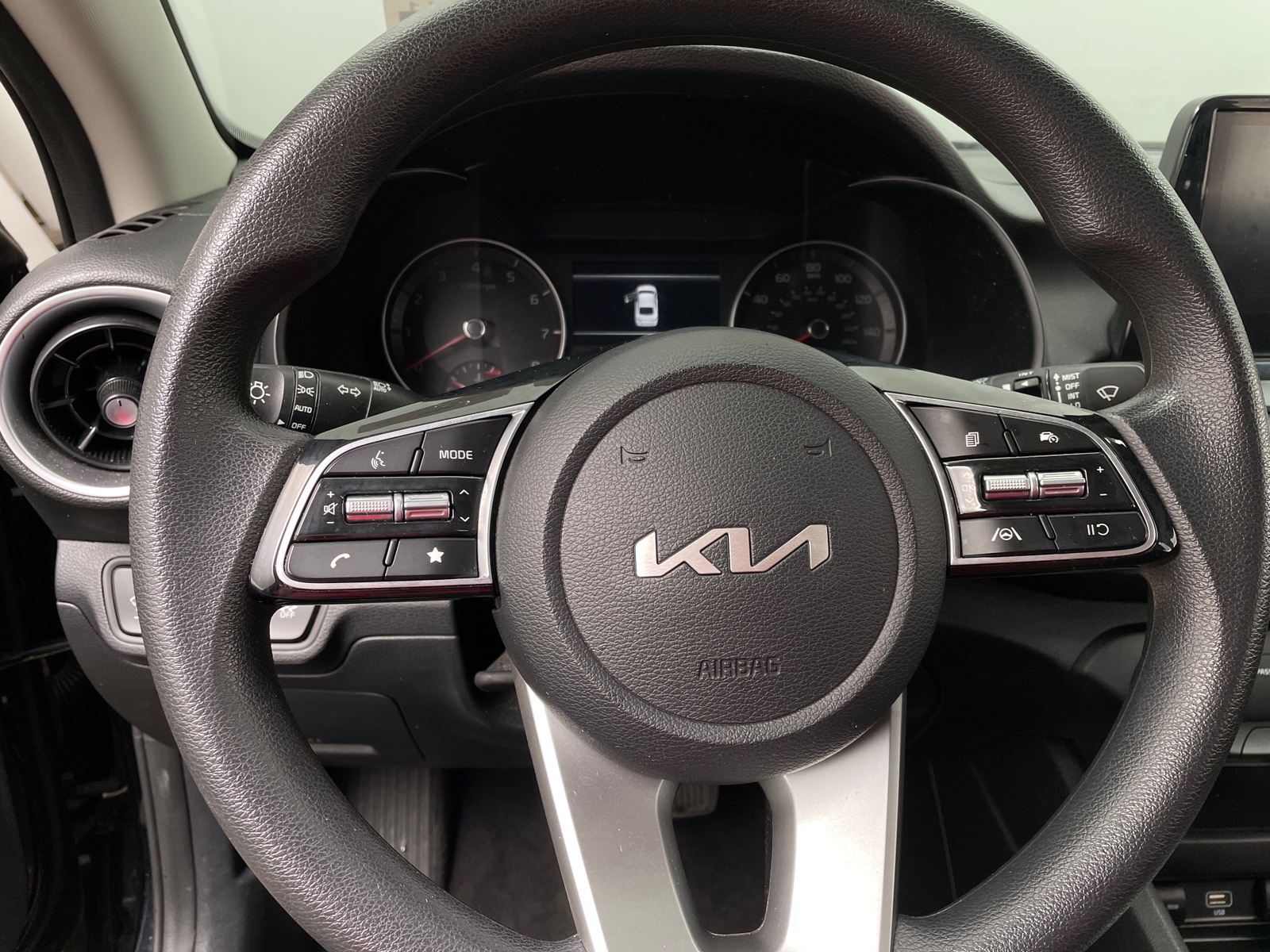 Thumbnail: 2024 Kia Forte - 5