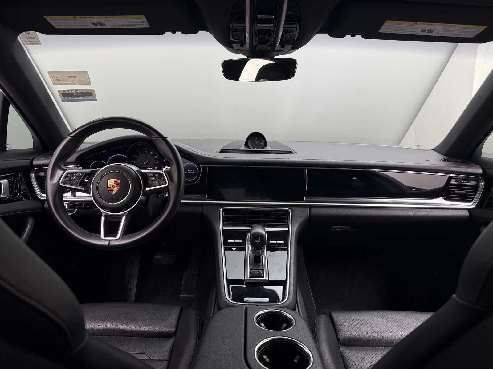 Thumbnail: 2019 Porsche Panamera - 2