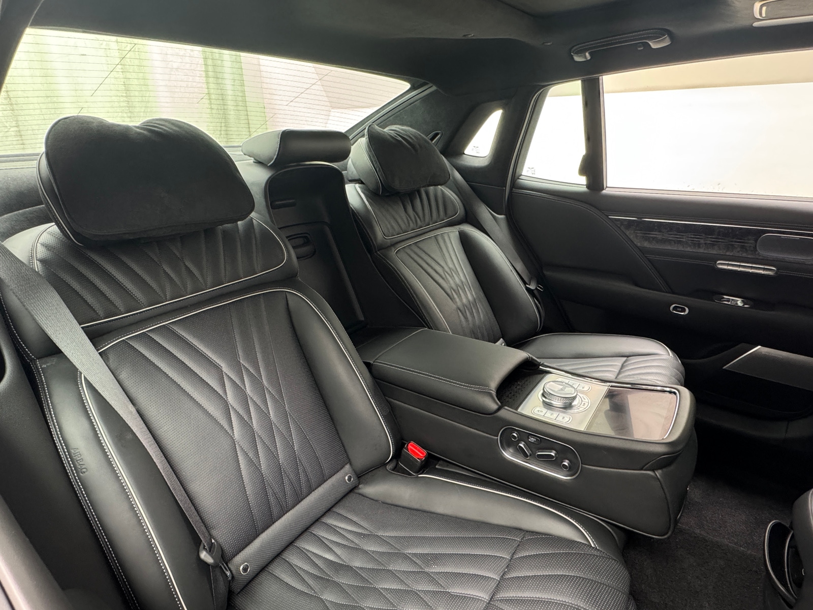 Thumbnail: 2023 Genesis G90 - 5