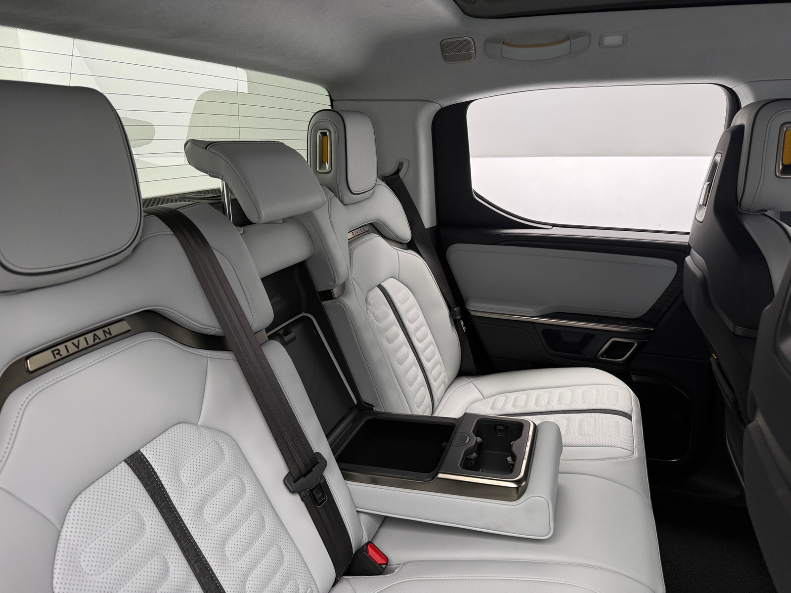 Thumbnail: 2023 Rivian R1T - 5