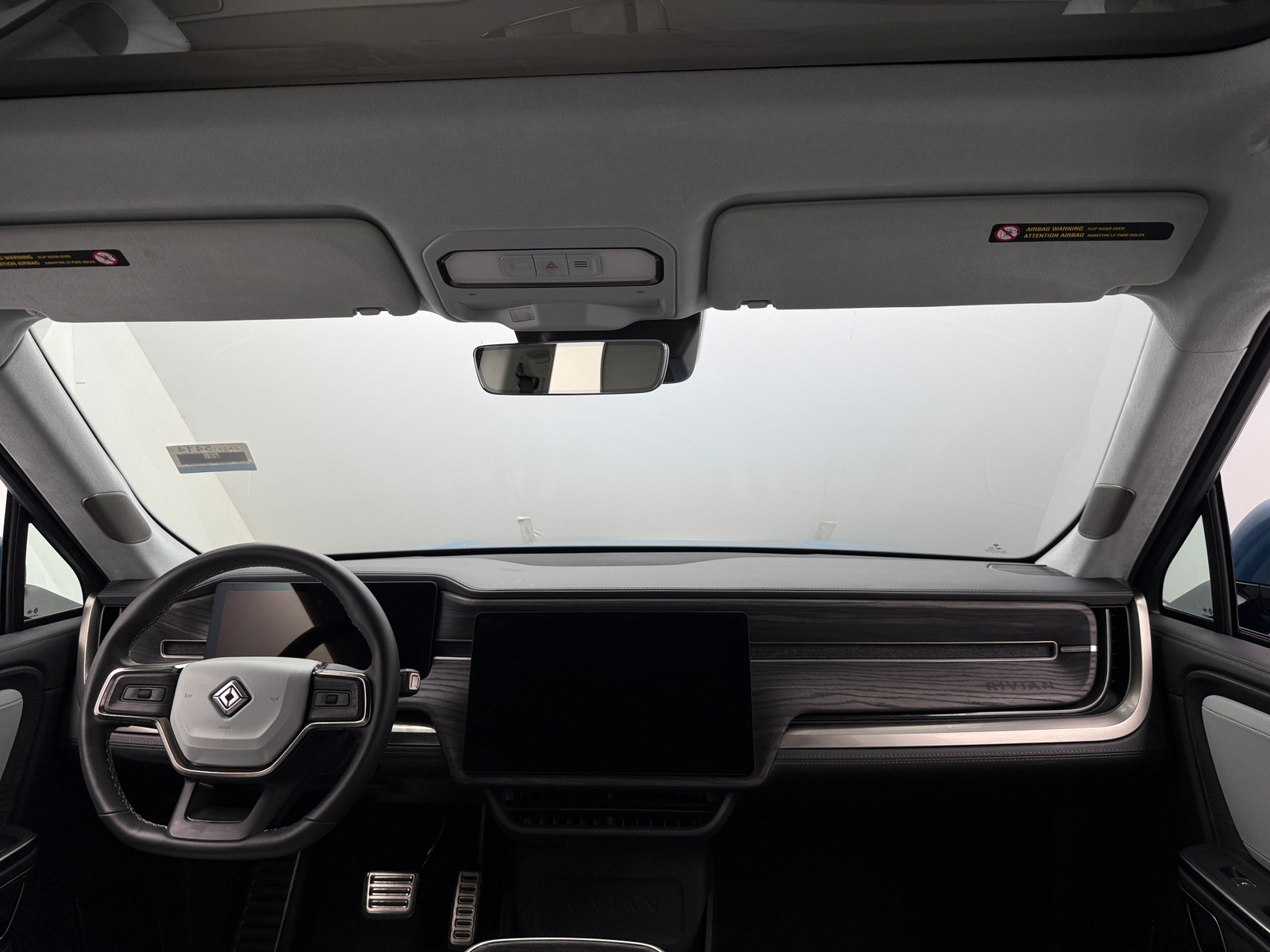 Thumbnail: 2023 Rivian R1T - 2