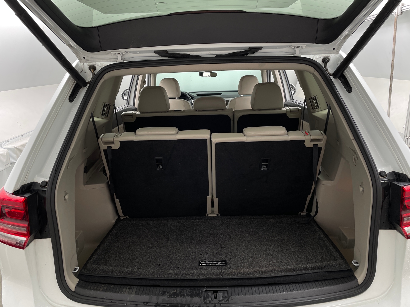 Thumbnail: 2018 Volkswagen Atlas - 6