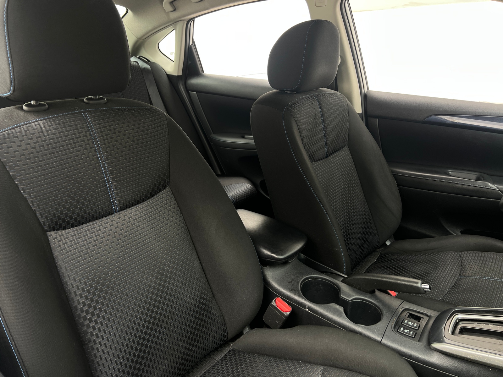 Thumbnail: 2016 Nissan Sentra - 2