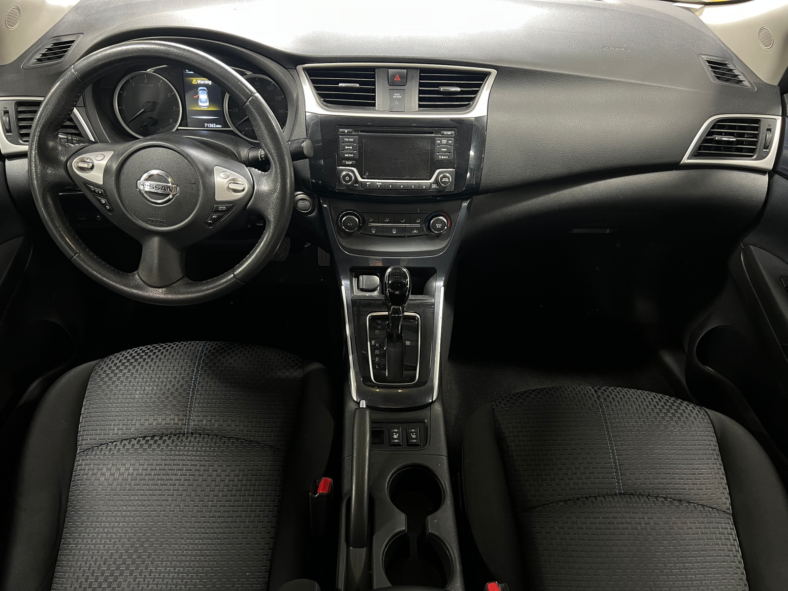 Thumbnail: 2016 Nissan Sentra - 3