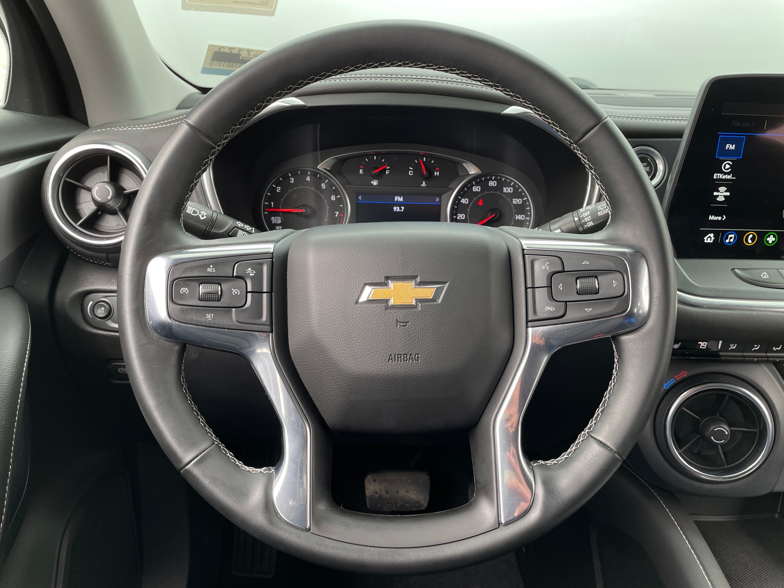 Thumbnail: 2023 Chevrolet Blazer - 4