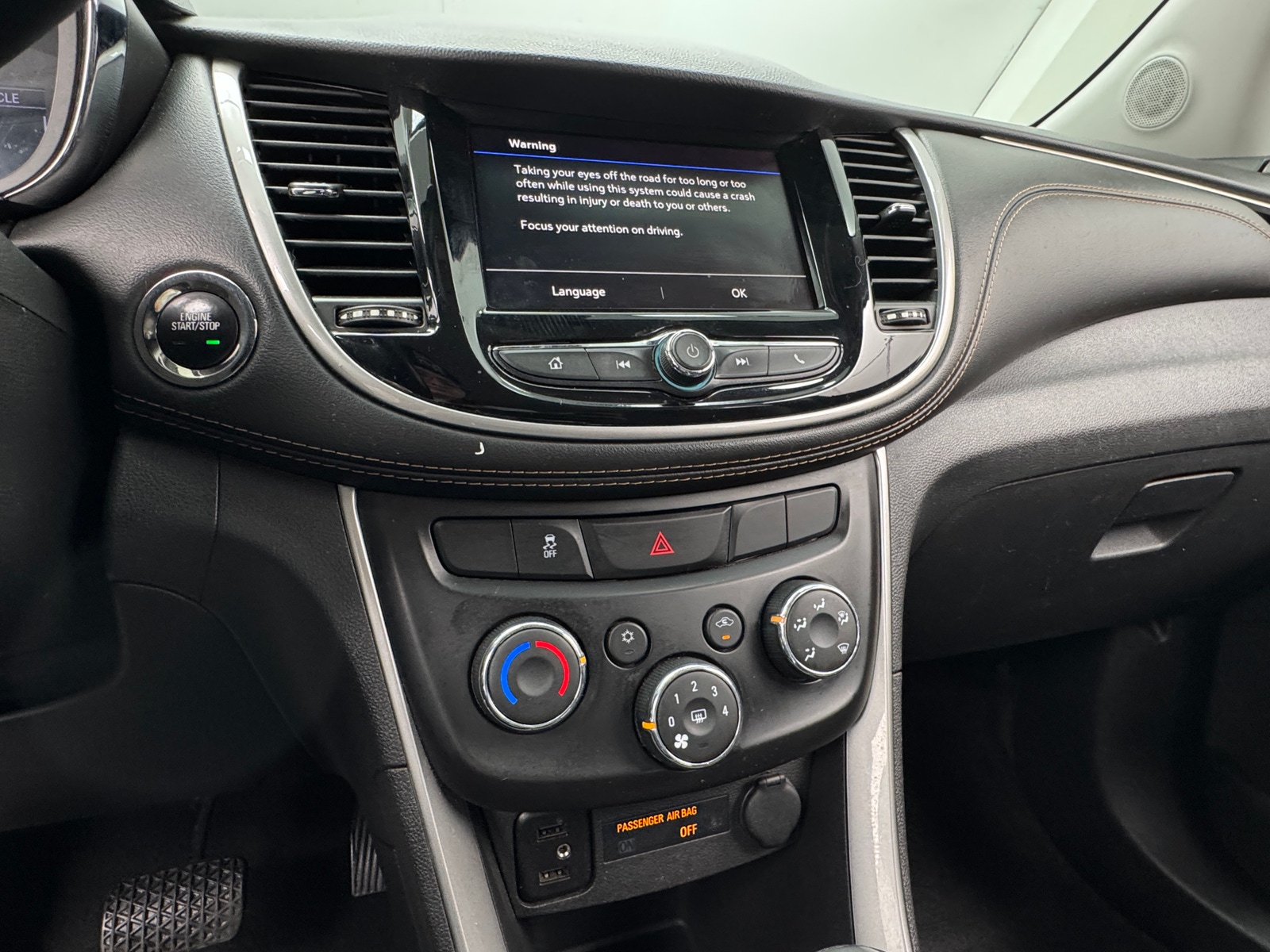 Thumbnail: 2020 Chevrolet Trax - 4