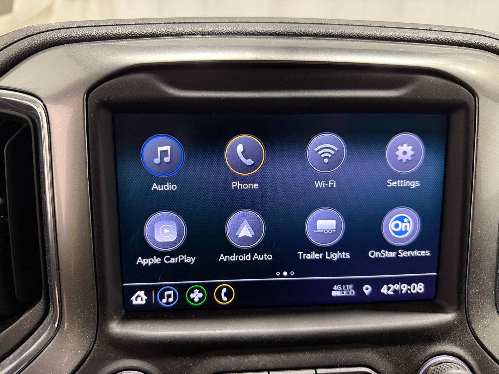 Thumbnail: 2022 Chevrolet Silverado 1500 - 4