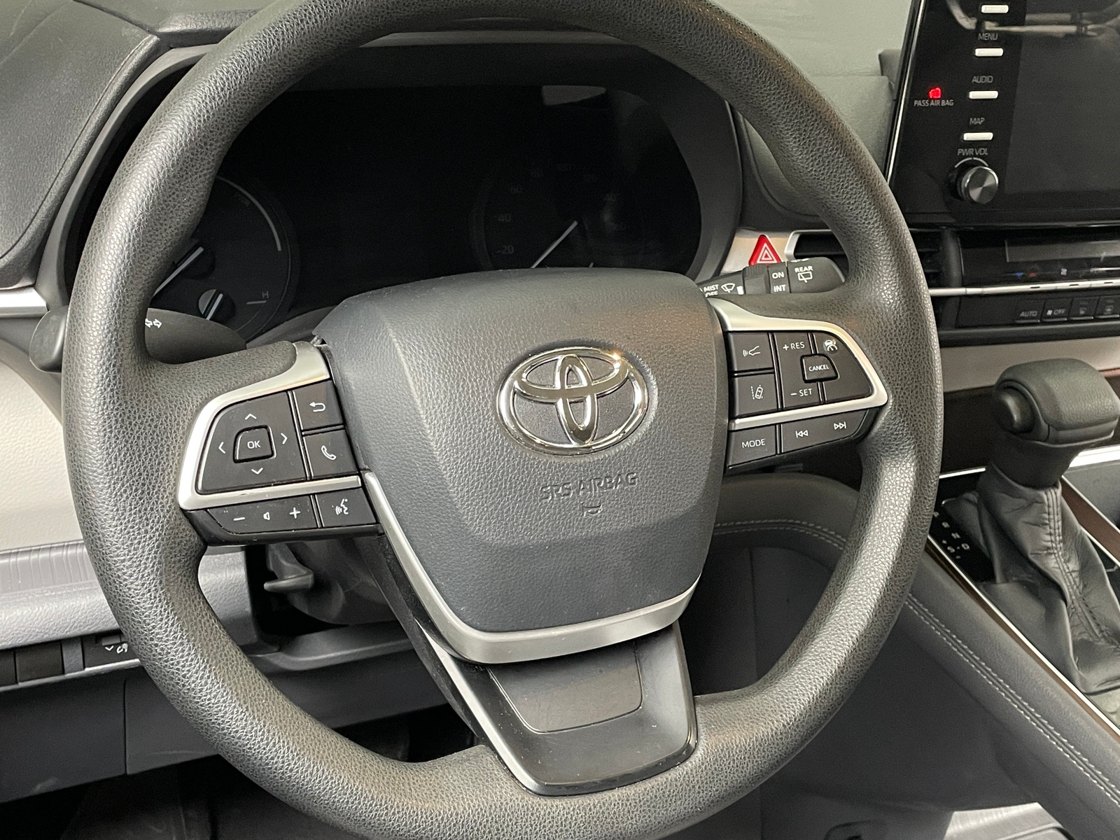 Thumbnail: 2021 Toyota Sienna - 5