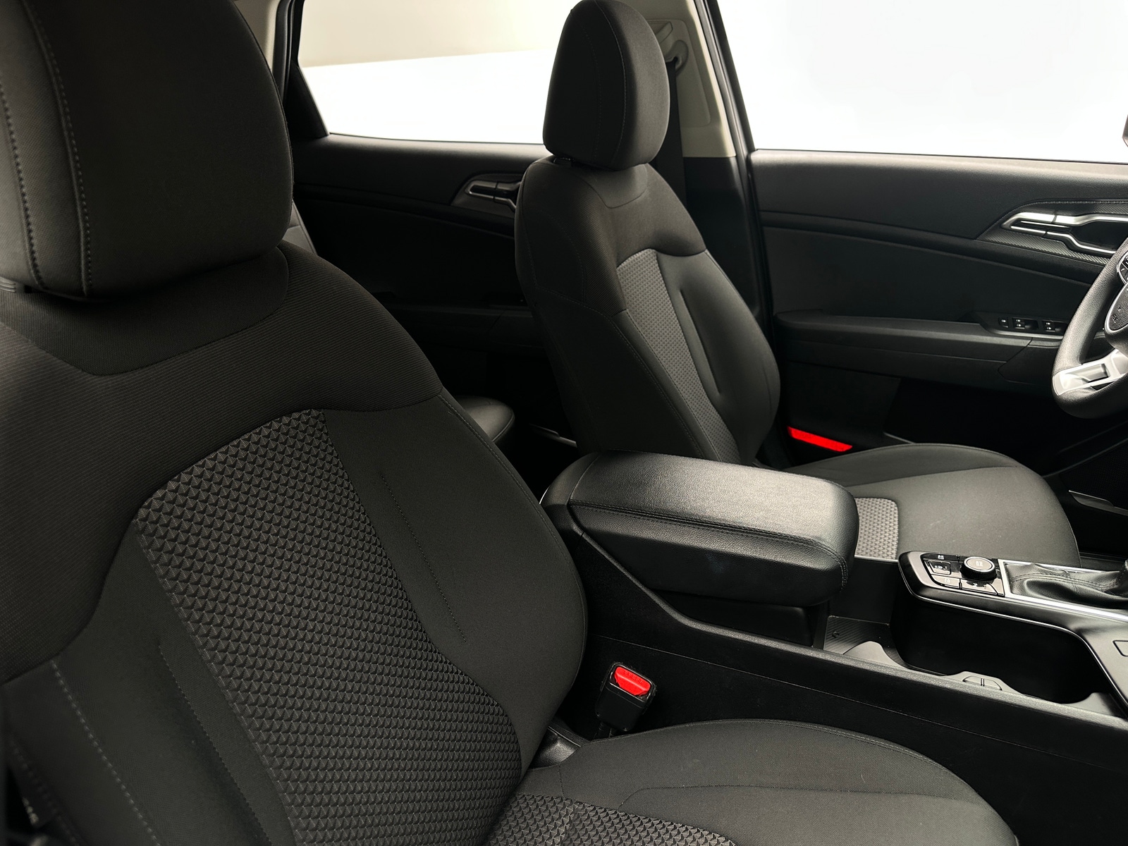 Thumbnail: 2023 Kia Sportage - 2