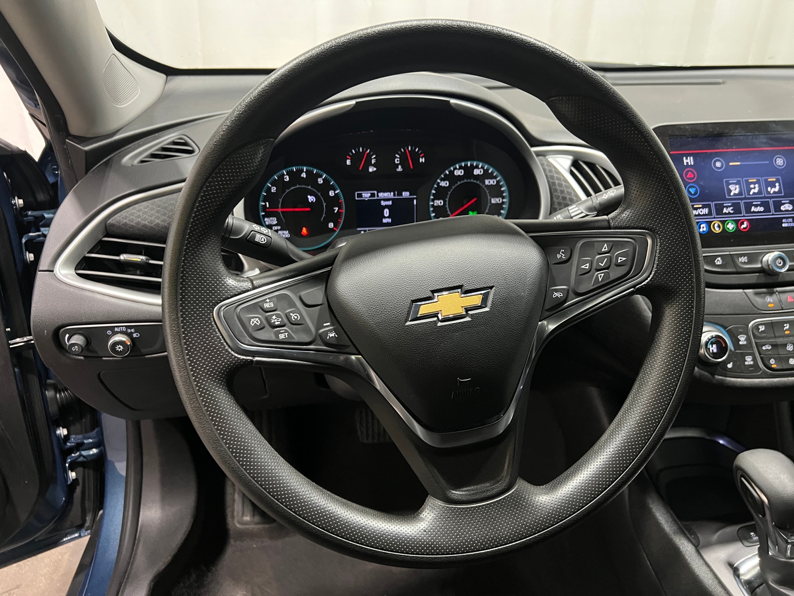 Thumbnail: 2024 Chevrolet Malibu - 5