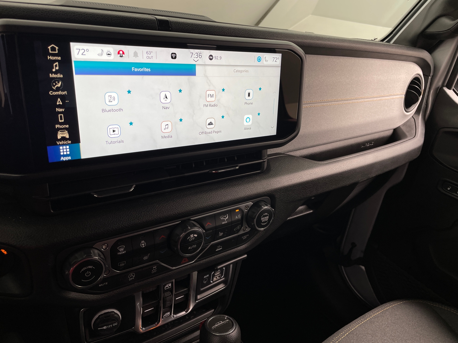 Thumbnail: 2024 Jeep Gladiator - 4