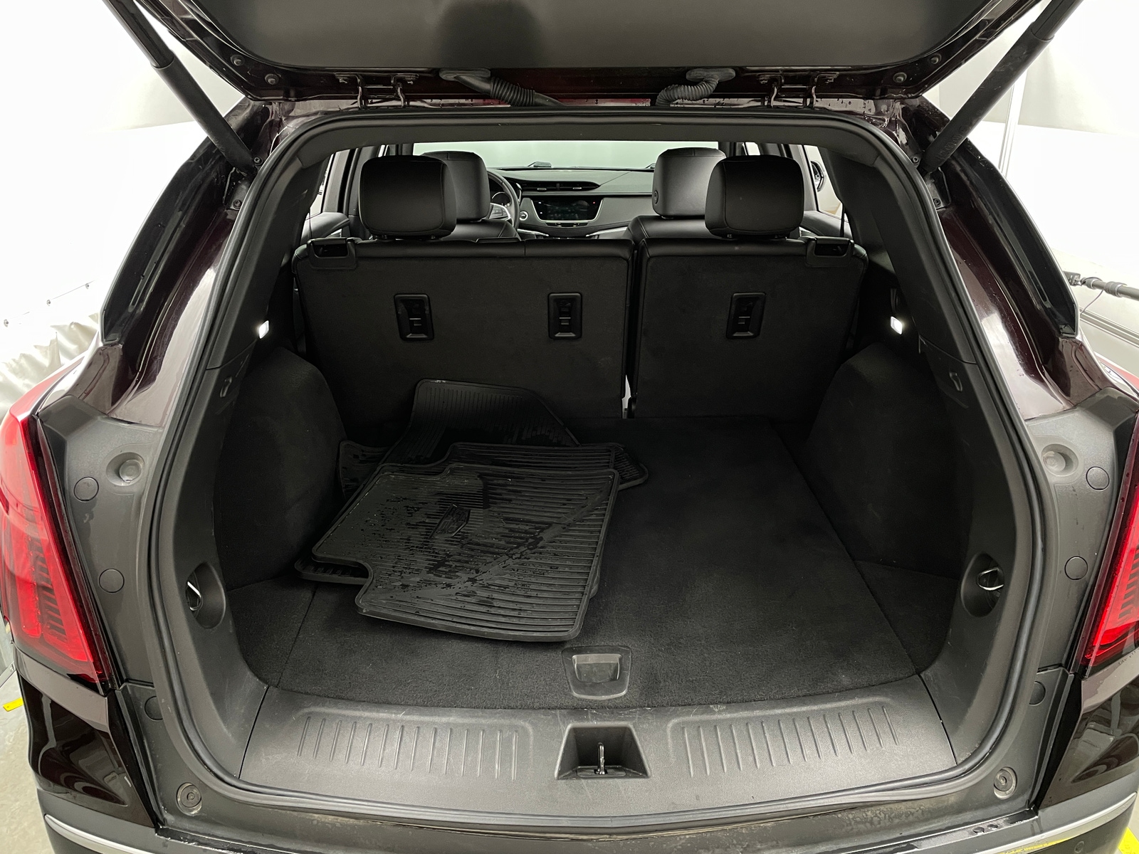 Thumbnail: 2021 Cadillac XT5 - 6