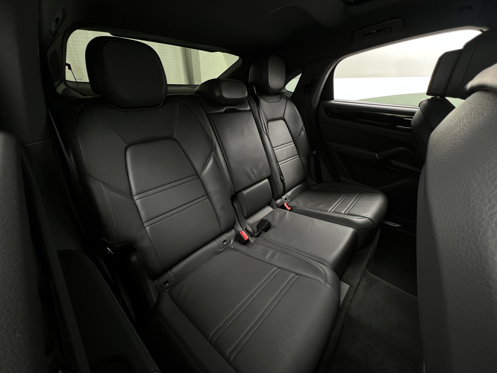 Thumbnail: 2020 Porsche  - 5