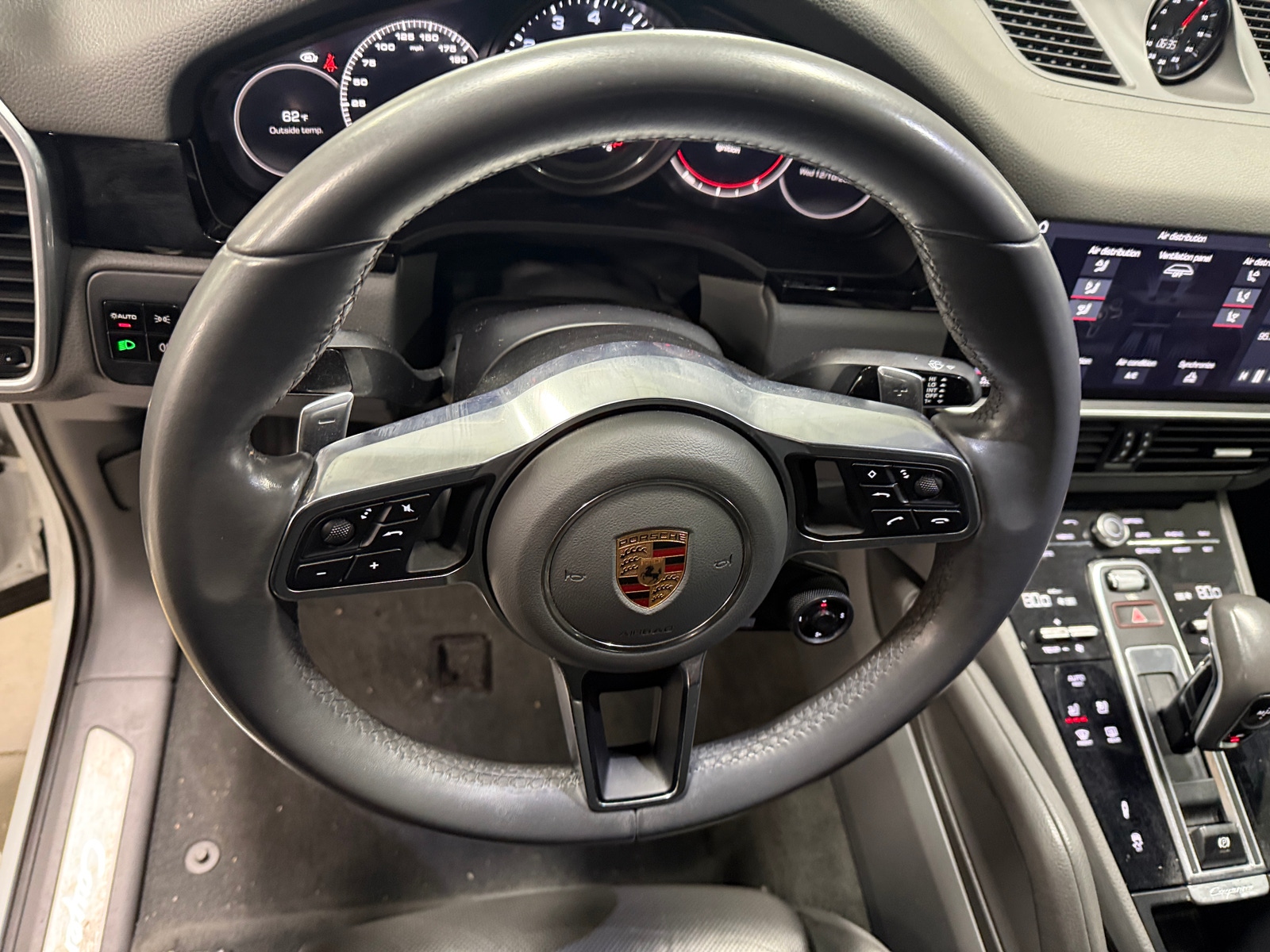 Thumbnail: 2020 Porsche  - 4