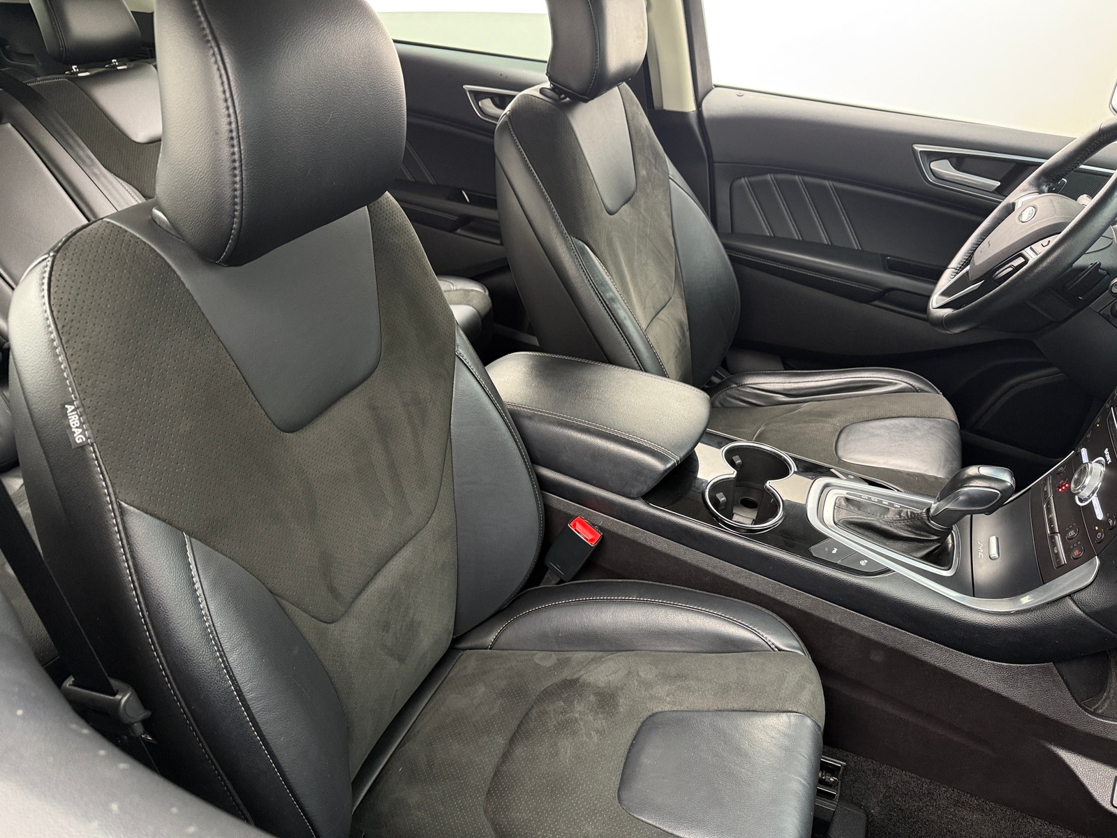 Thumbnail: 2017 Ford Edge - 2