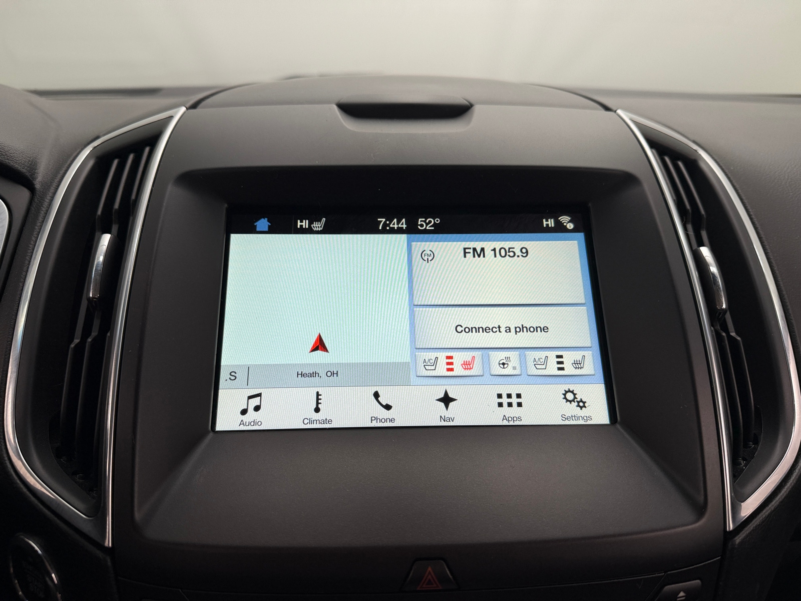 Thumbnail: 2017 Ford Edge - 4