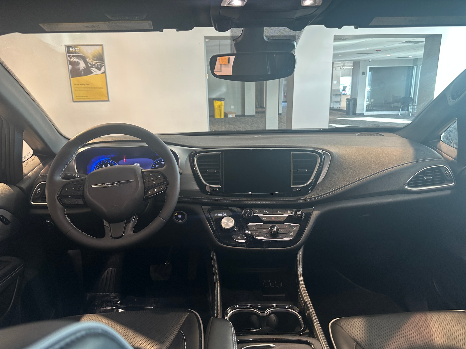 Thumbnail: 2025 Chrysler Pacifica - 2