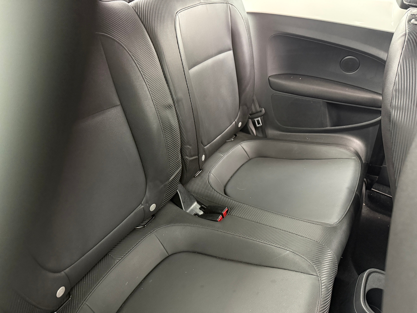 Thumbnail: 2012 Volkswagen Beetle - 5