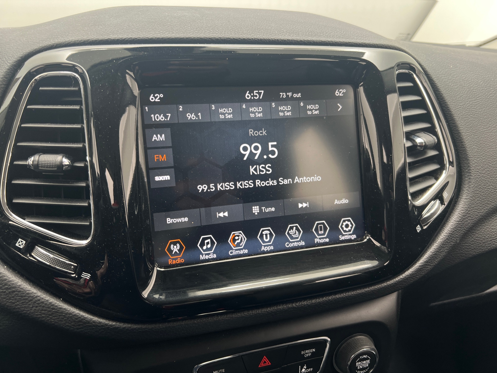 Thumbnail: 2021 Jeep Compass - 3