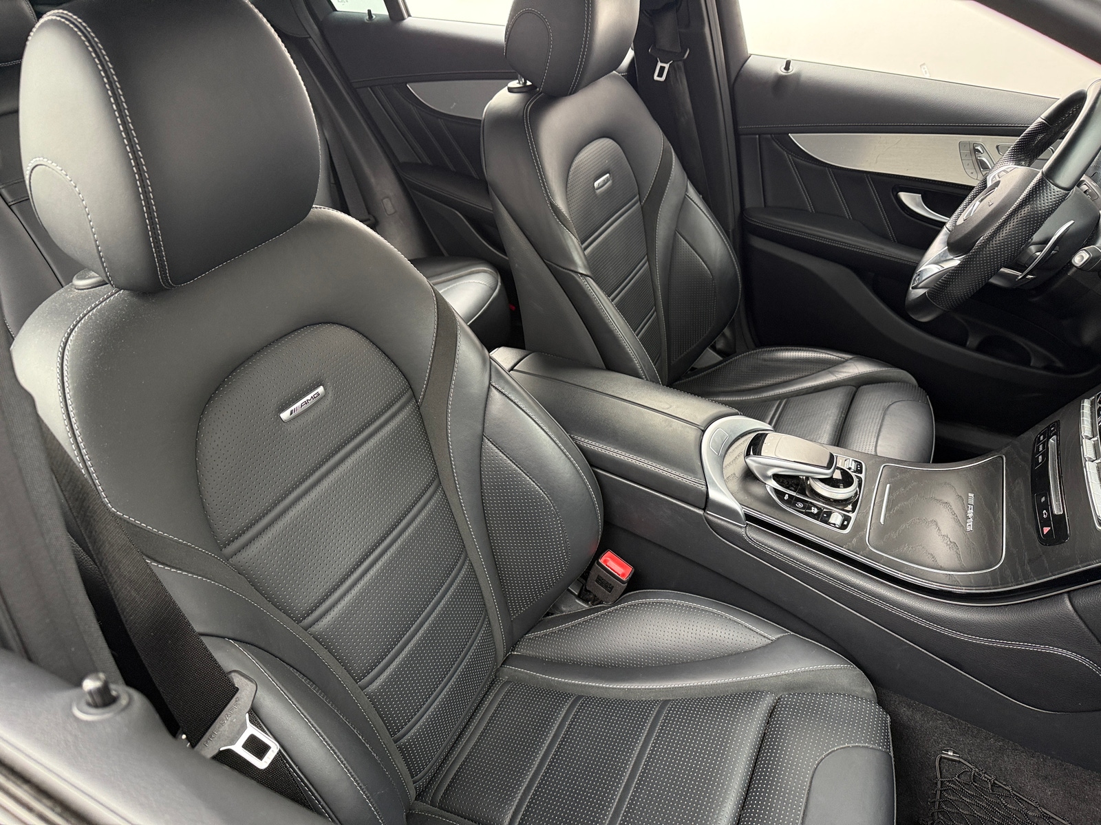 Thumbnail: 2019 Mercedes-Benz GLC - 2