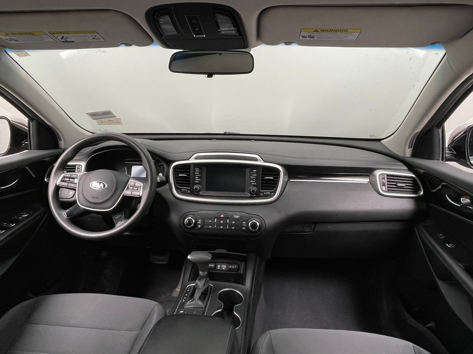 Thumbnail: 2019 Kia Sorento - 3