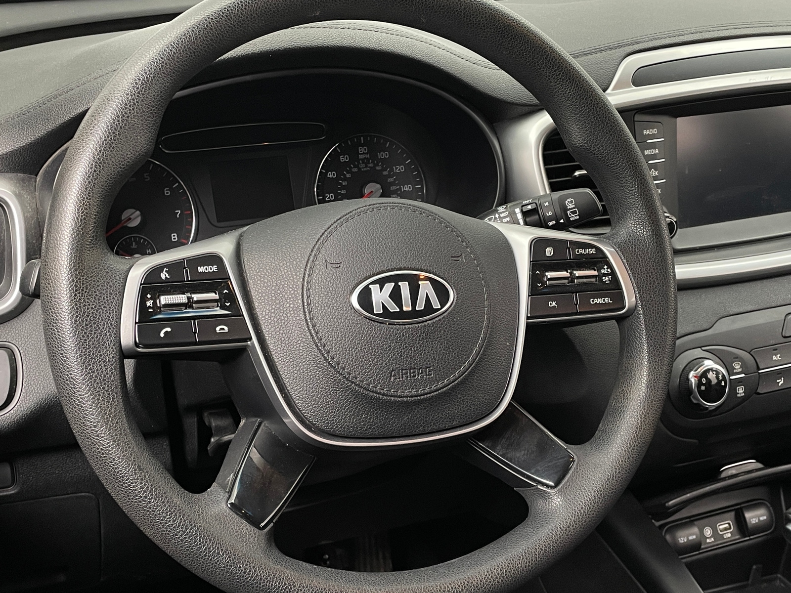 Thumbnail: 2019 Kia Sorento - 5