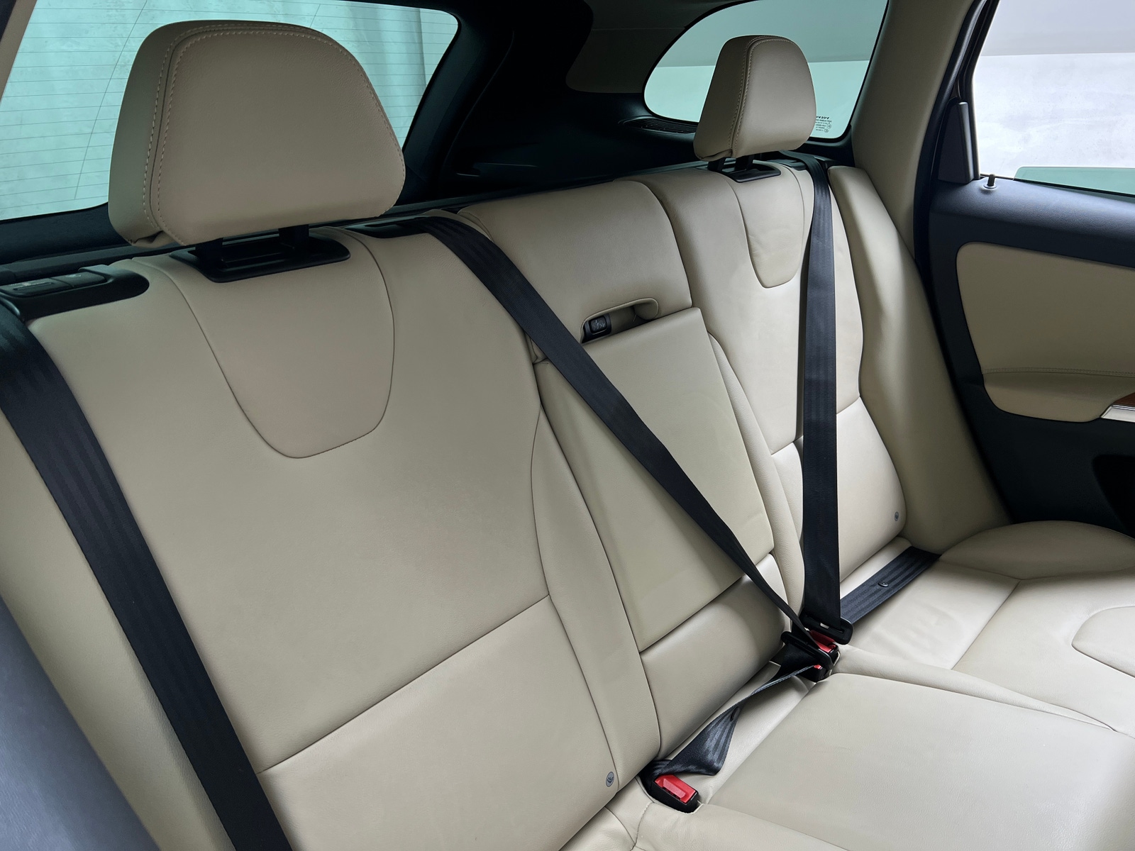 Thumbnail: 2017 Volvo XC60 - 5