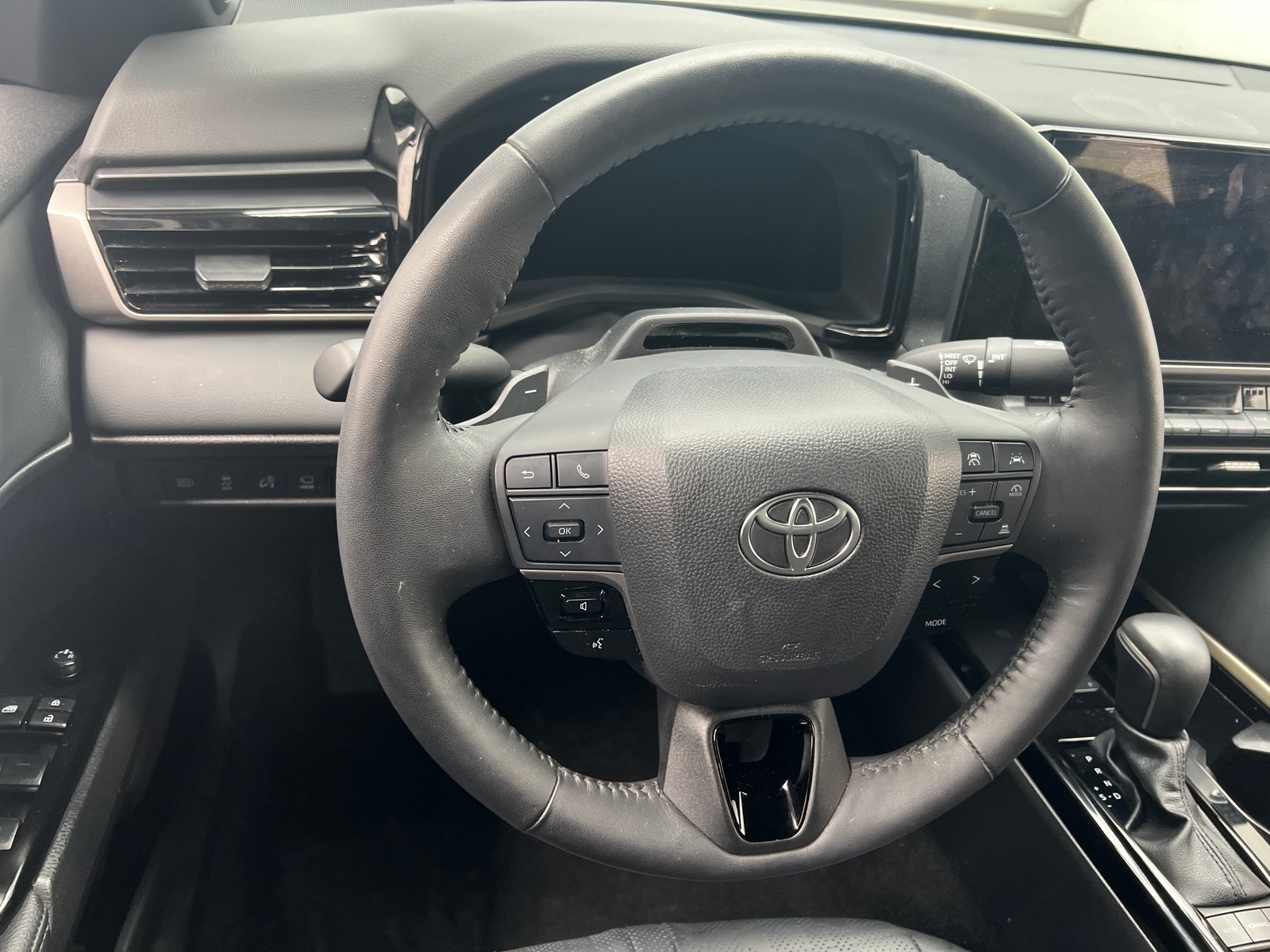 Thumbnail: 2025 Toyota Camry - 4