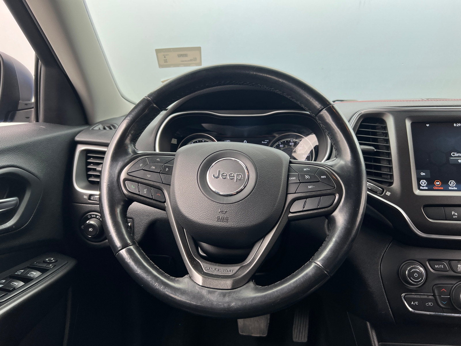 Thumbnail: 2020 Jeep Cherokee - 5