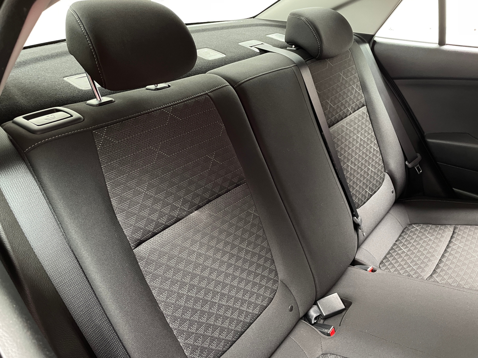 Thumbnail: 2023 Kia Rio - 6