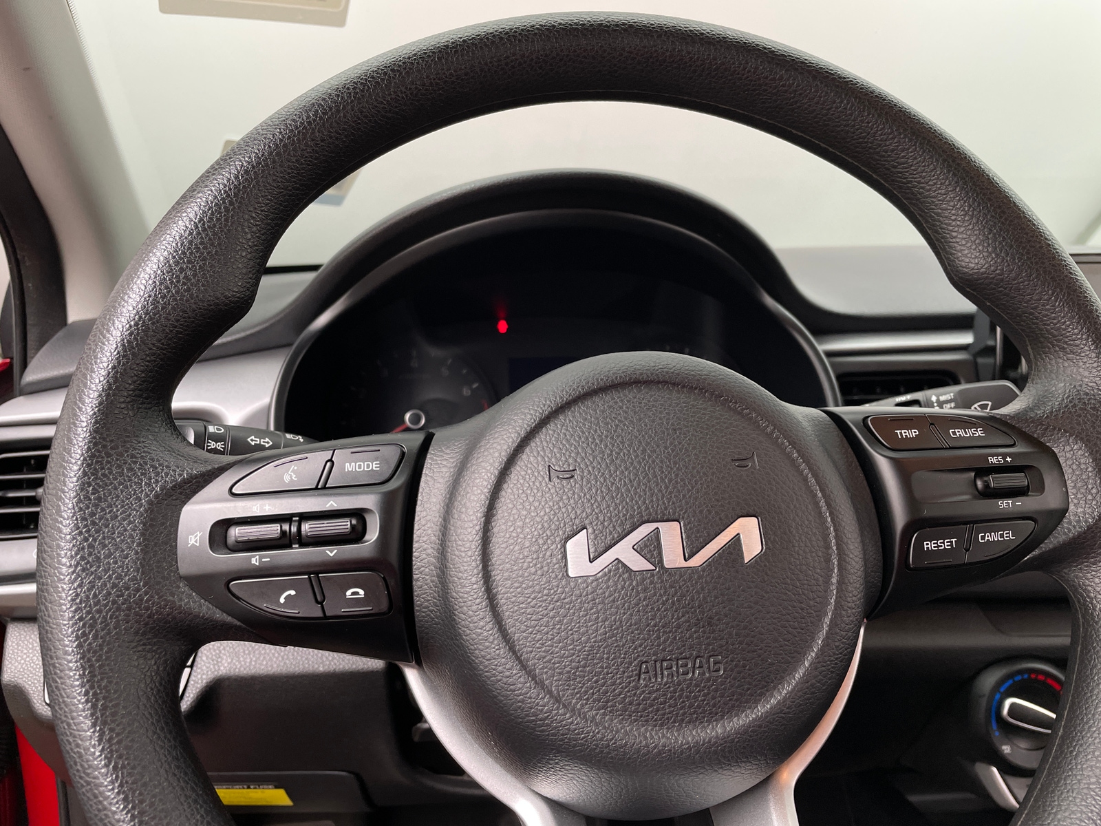 Thumbnail: 2023 Kia Rio - 5