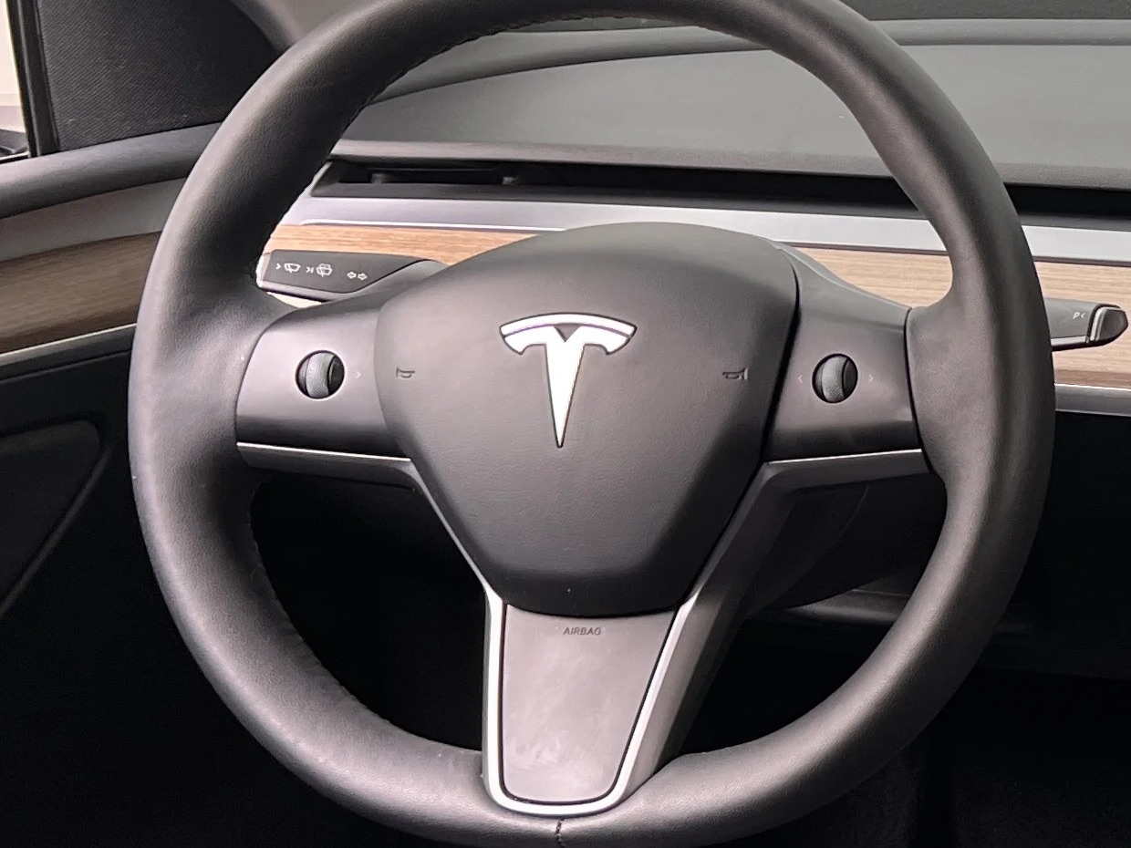 Thumbnail: 2024 Tesla Model Y - 4