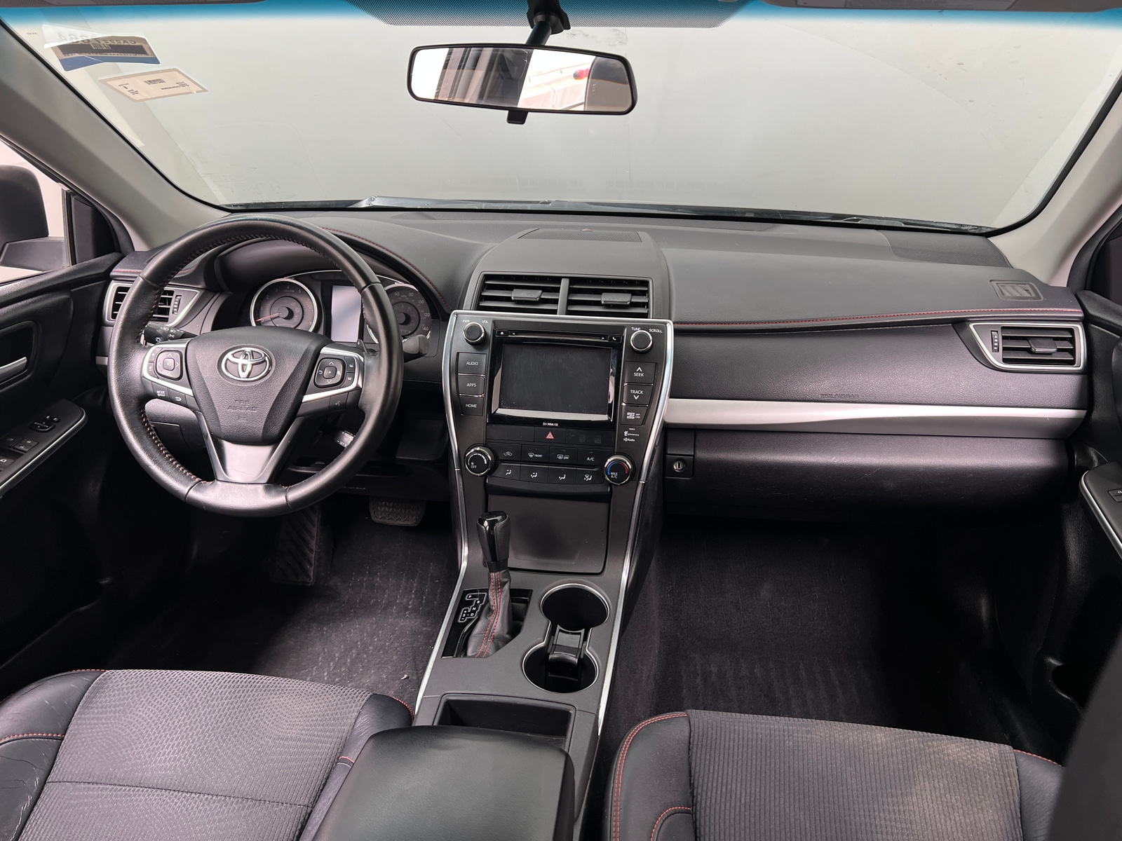 Thumbnail: 2016 Toyota Camry - 3