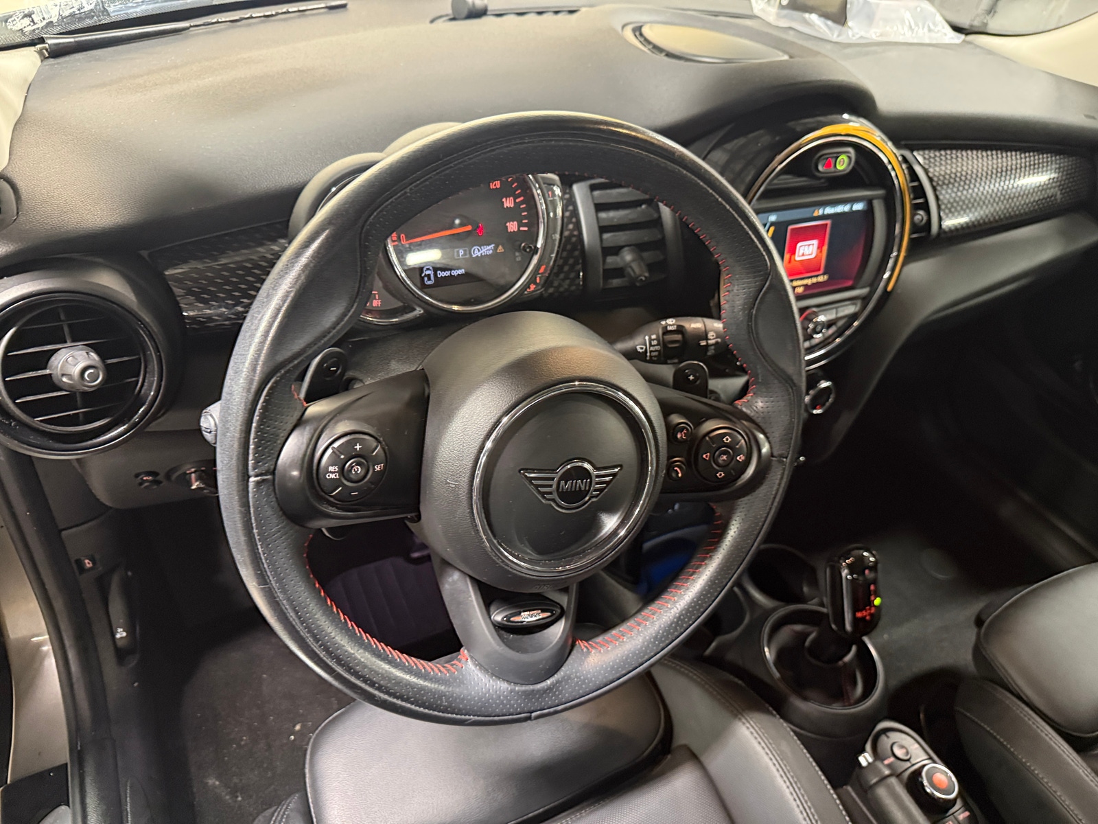 Thumbnail: 2020 MINI Cooper Hardtop - 4