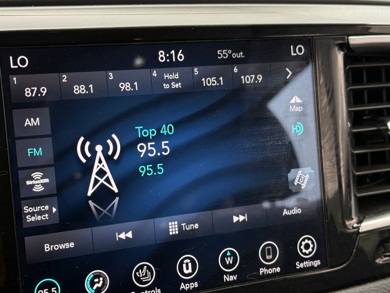 Thumbnail: 2020 Chrysler Pacifica - 3