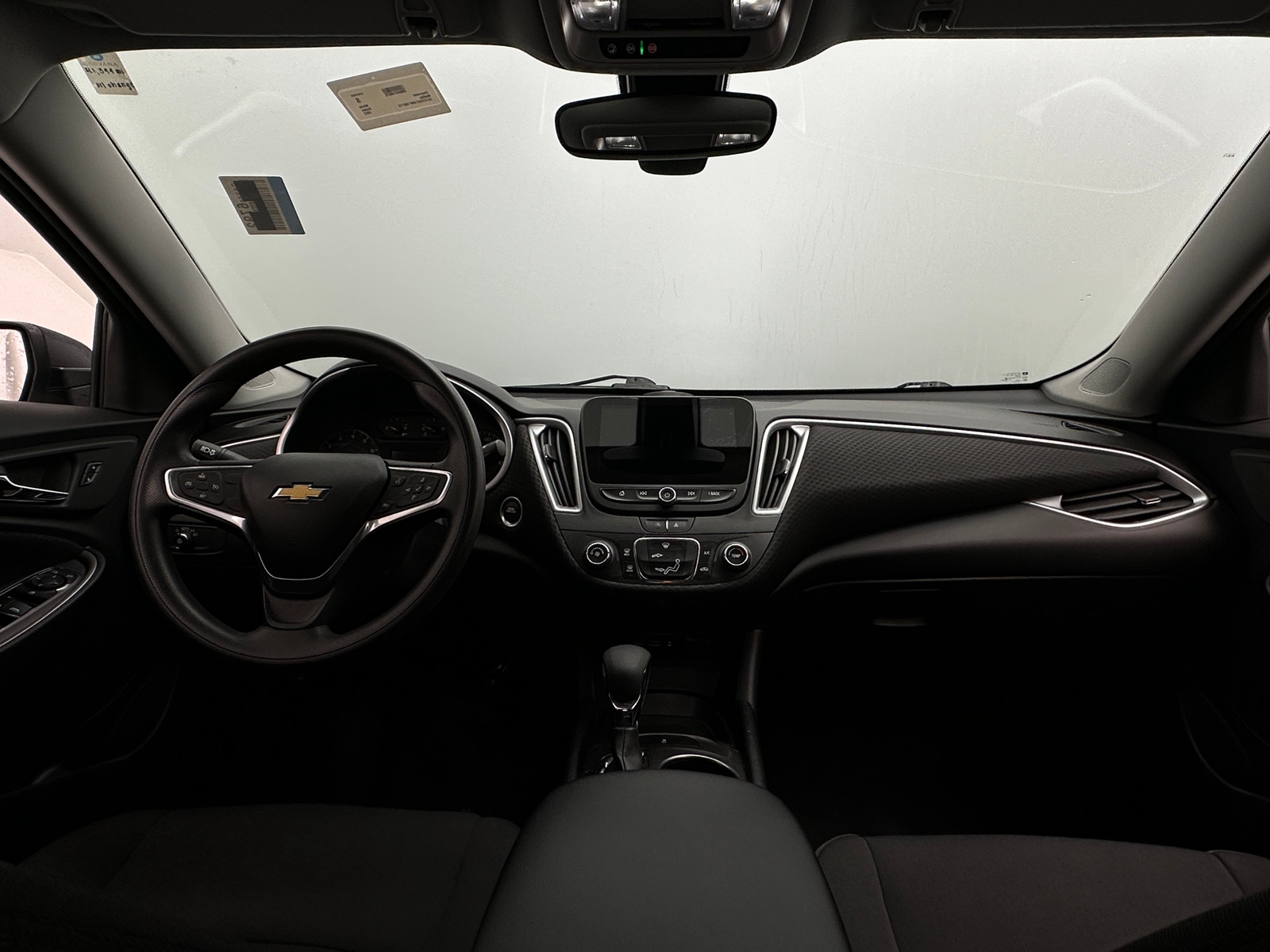 Thumbnail: 2022 Chevrolet Malibu - 3